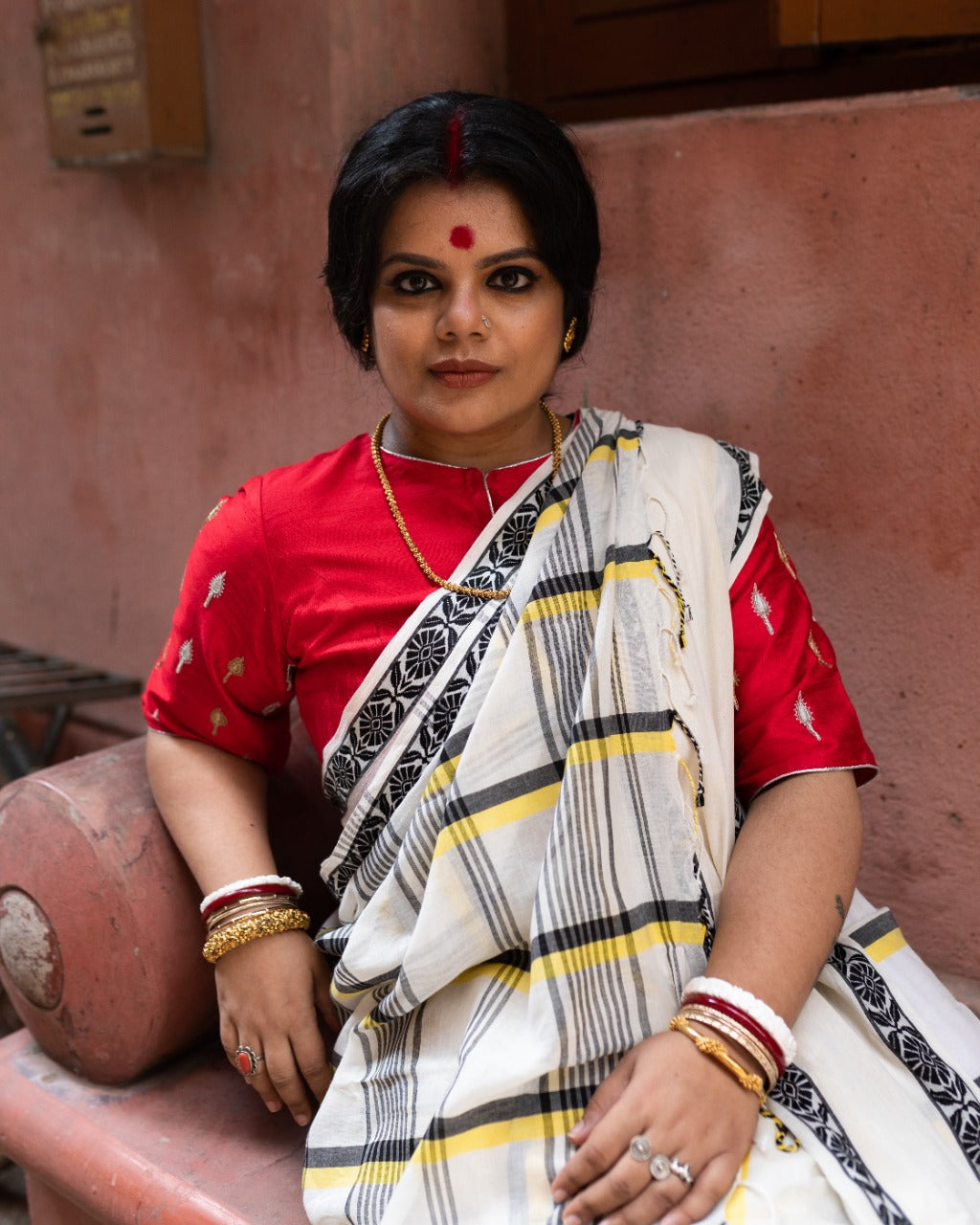 SARBAJAYA - WHITE (STR)