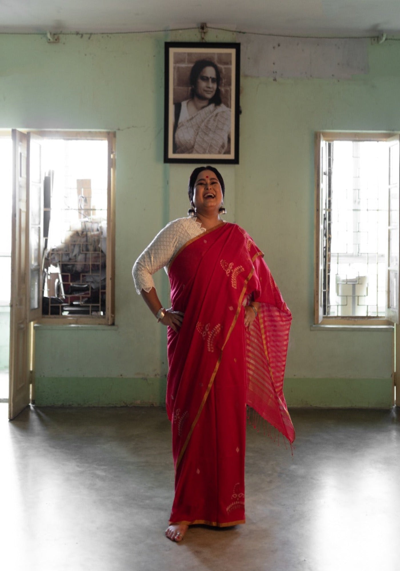RED MAER MUKUT (STR)