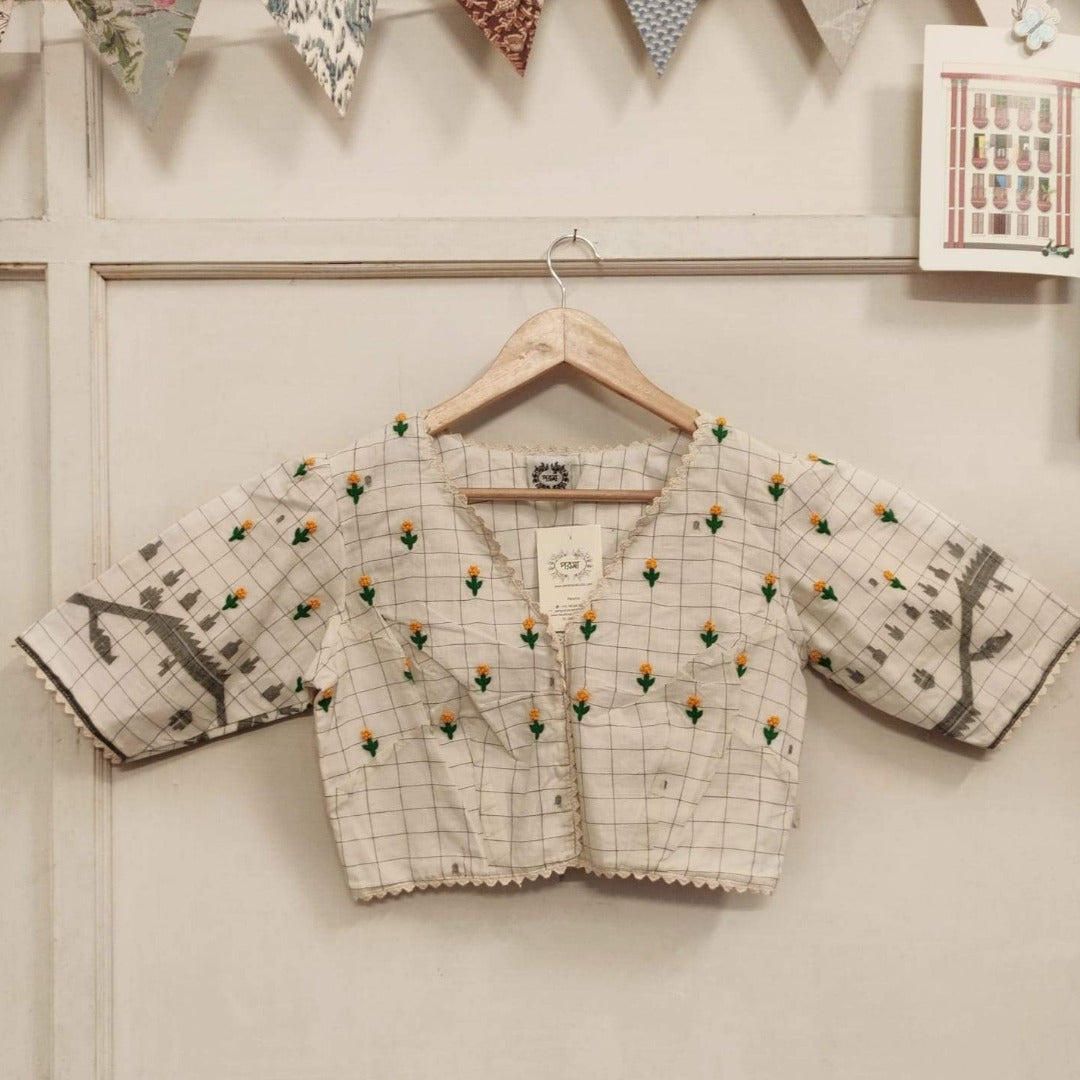 WHITE LITTLE MARIGOLD