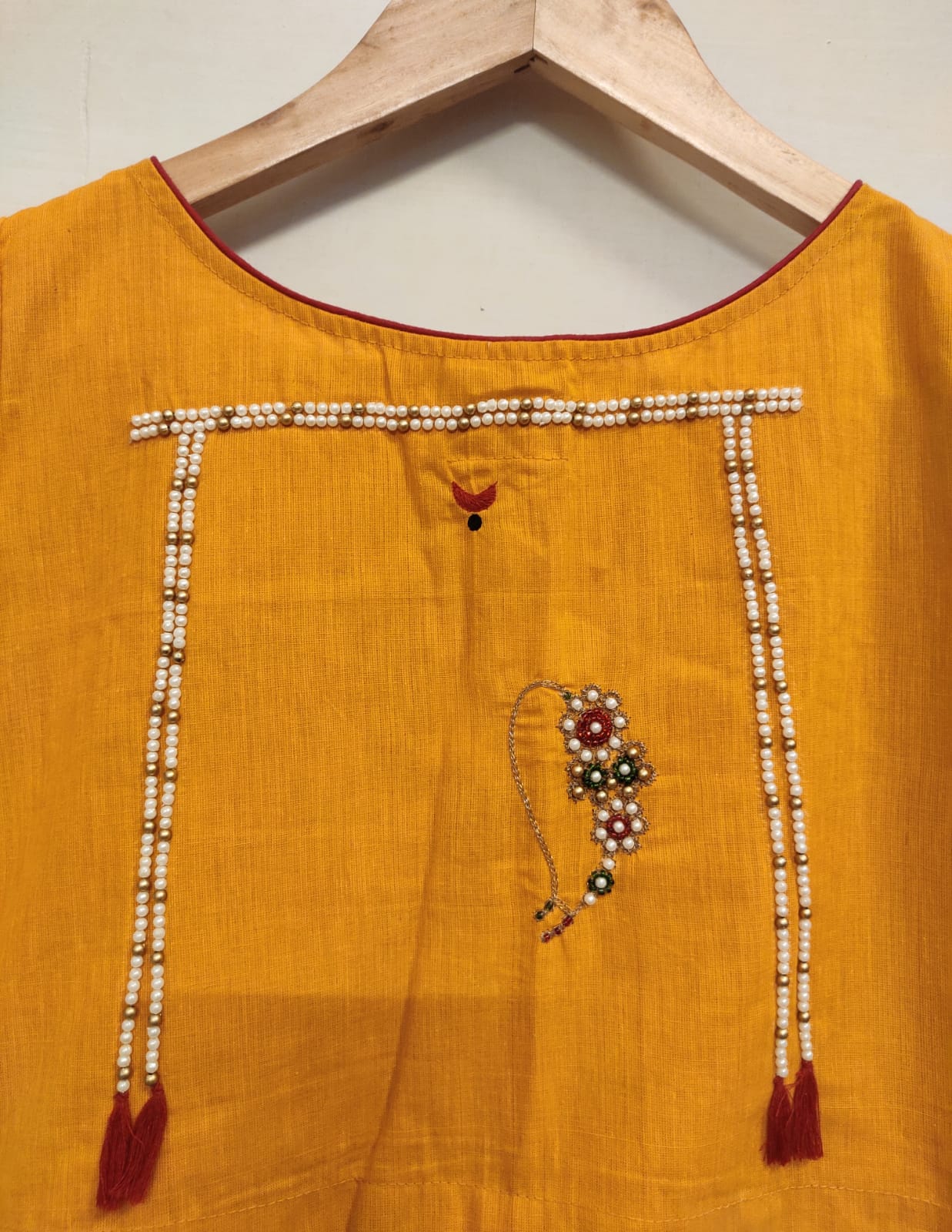 YELLOW MAHARASHTRIAN NAATH