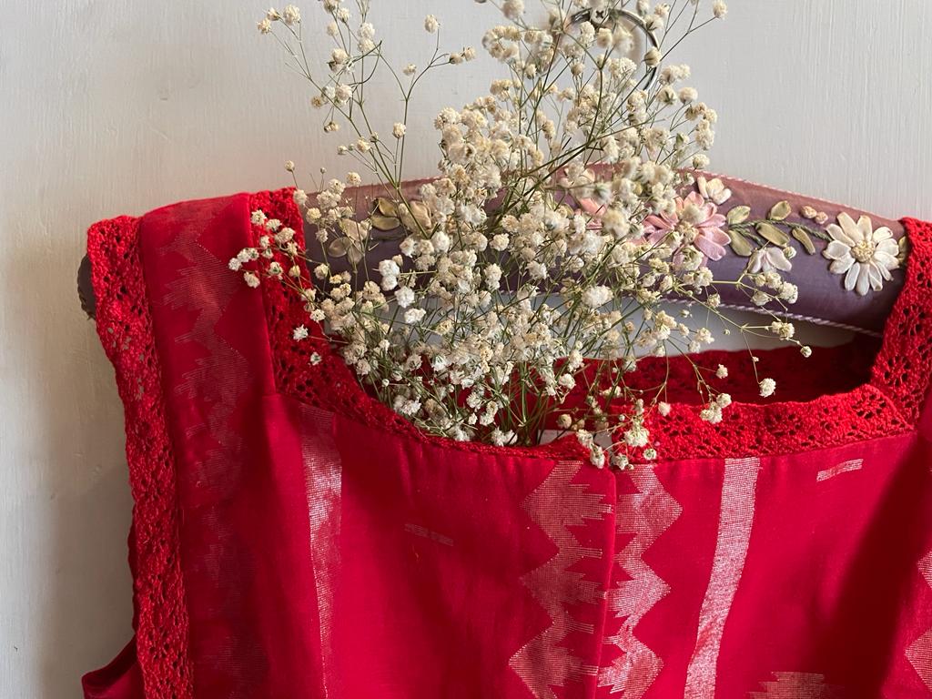 RED SILVER LININGS