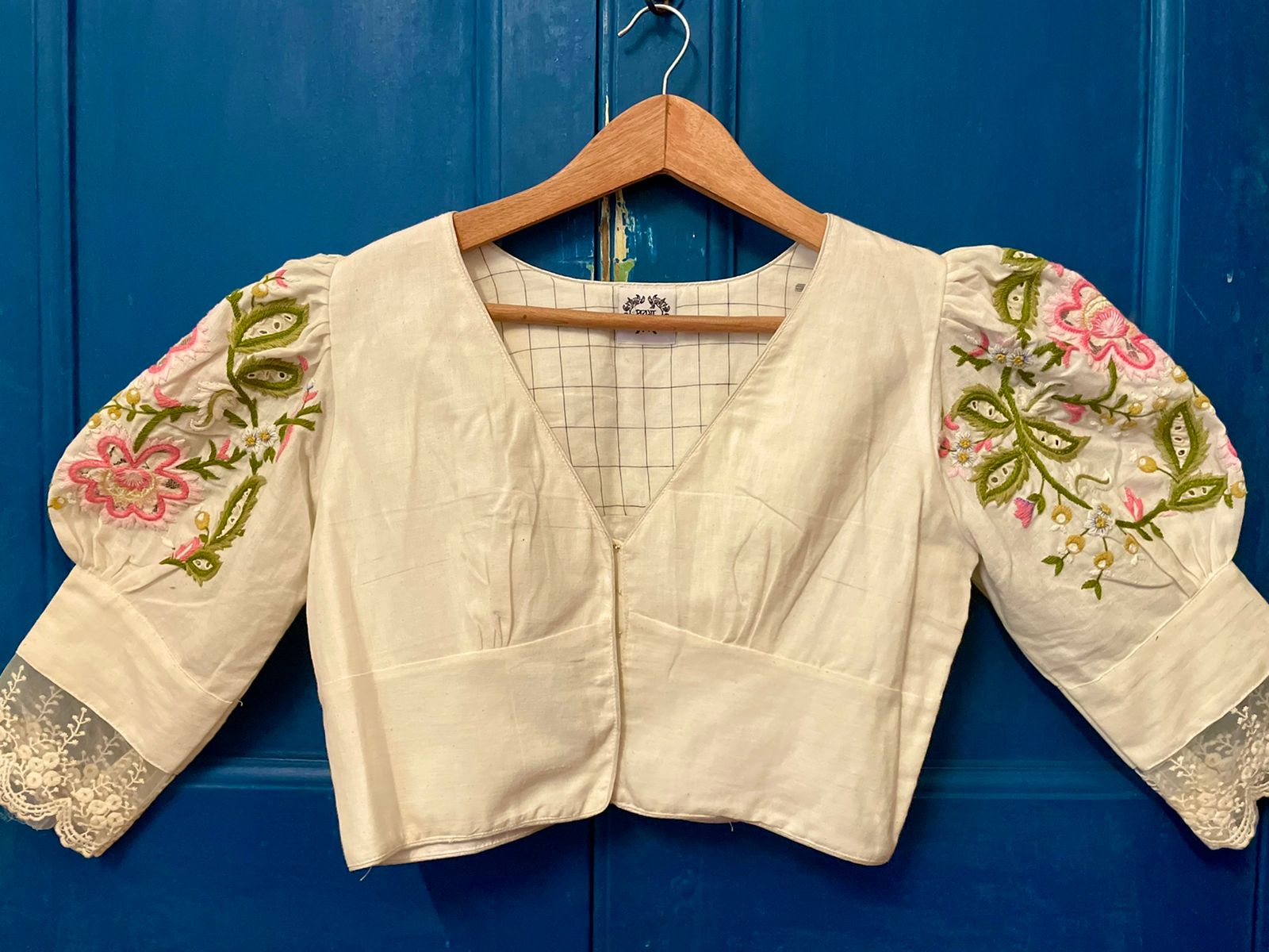 FLORAL PUFFS (BLOUSE)