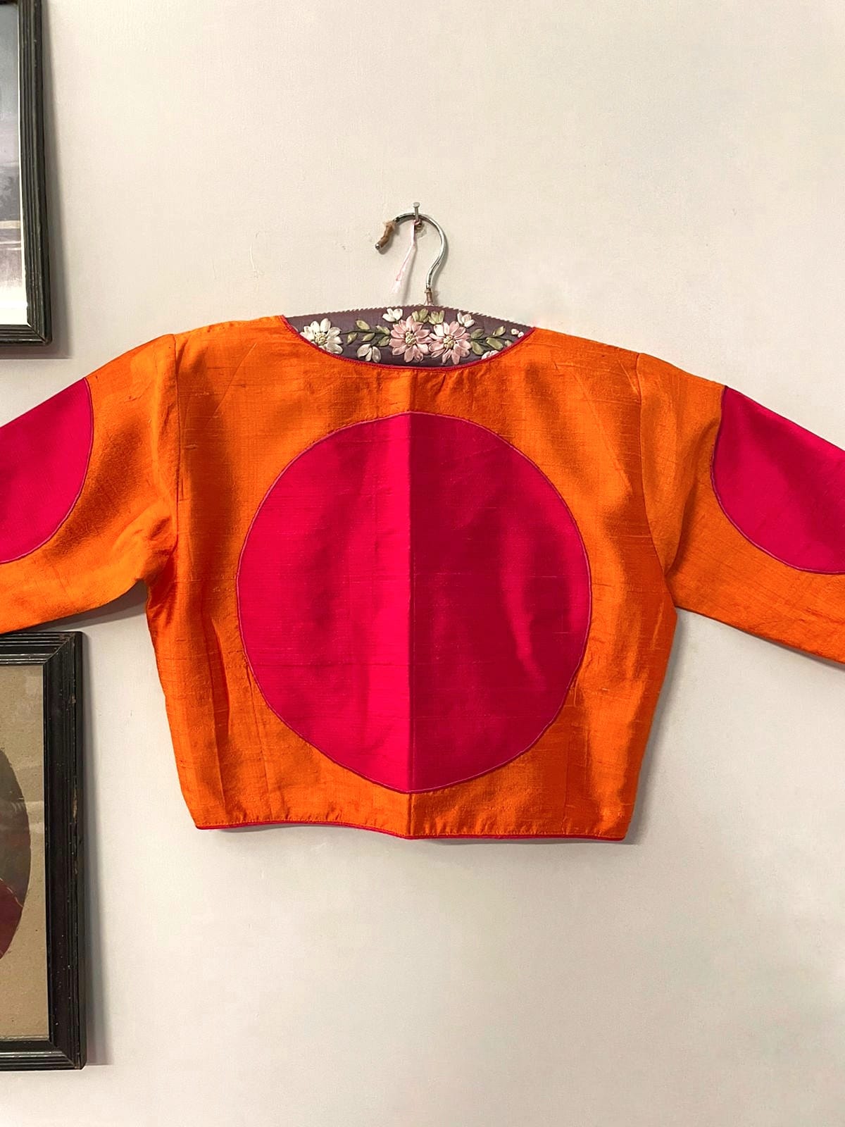 ORANGE RANI BINDI
