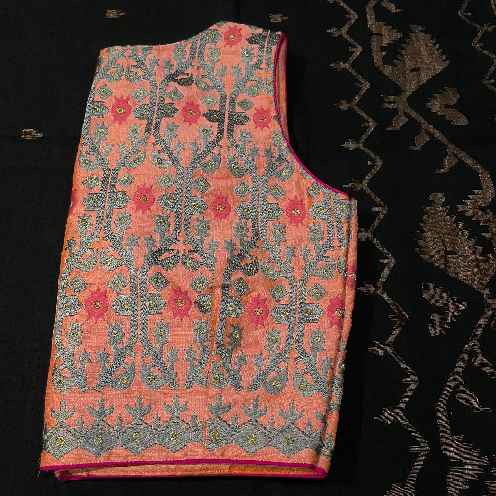 PEACH DAALIM PHOOL (BLOUSE)