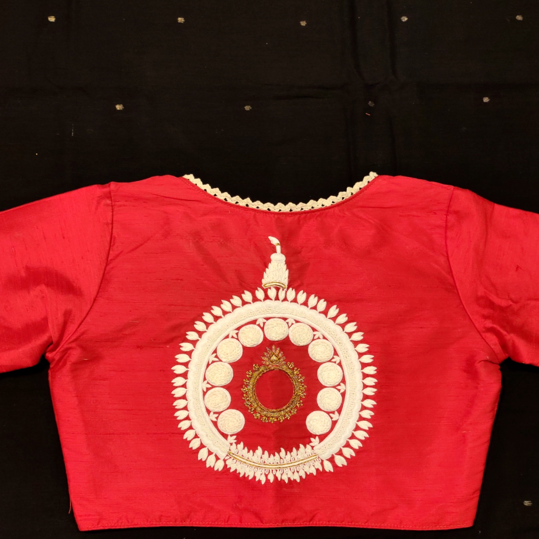 Red Odissi Tahiya