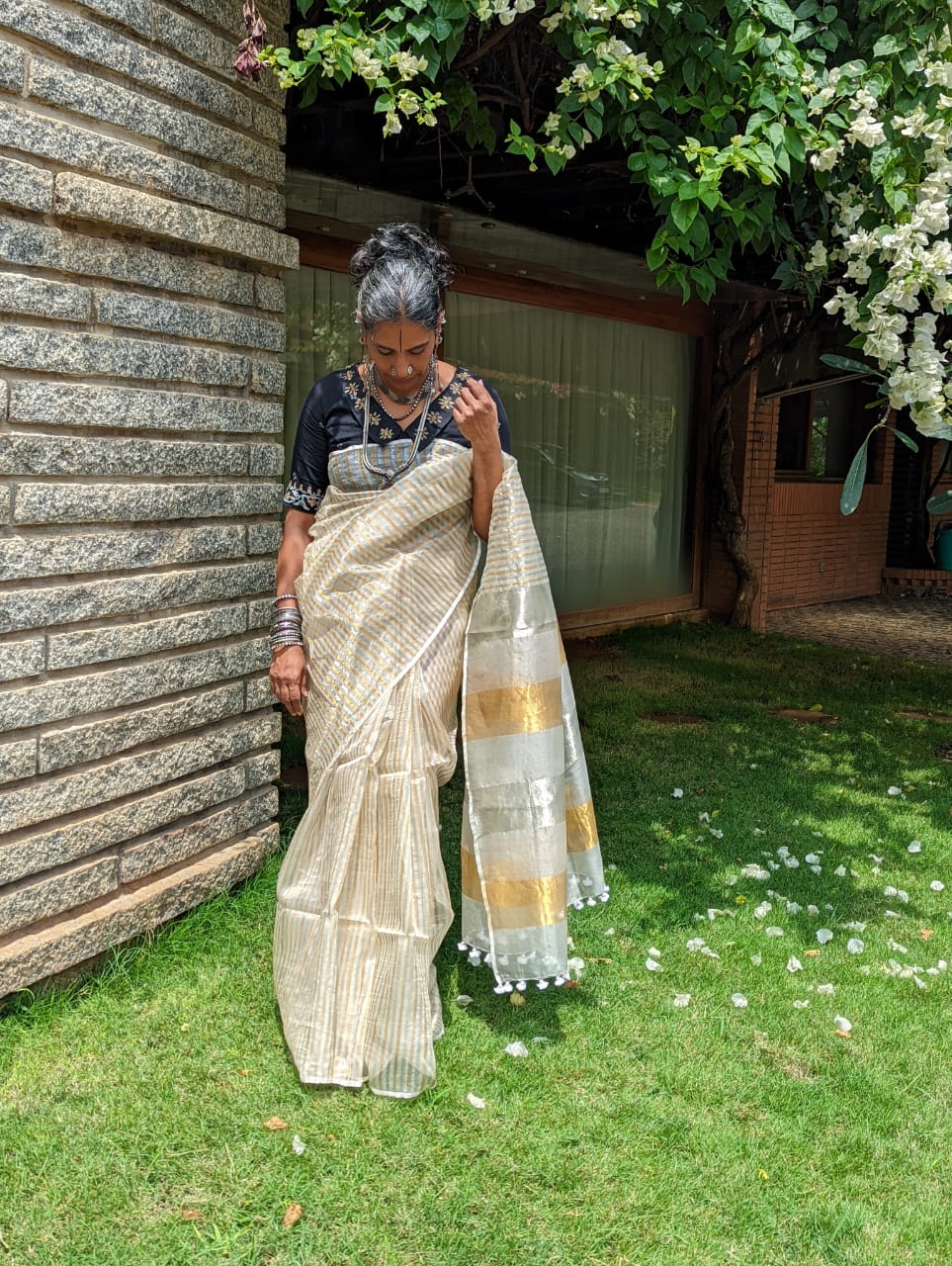 SHONA RUPO RESHAM (SAREE)