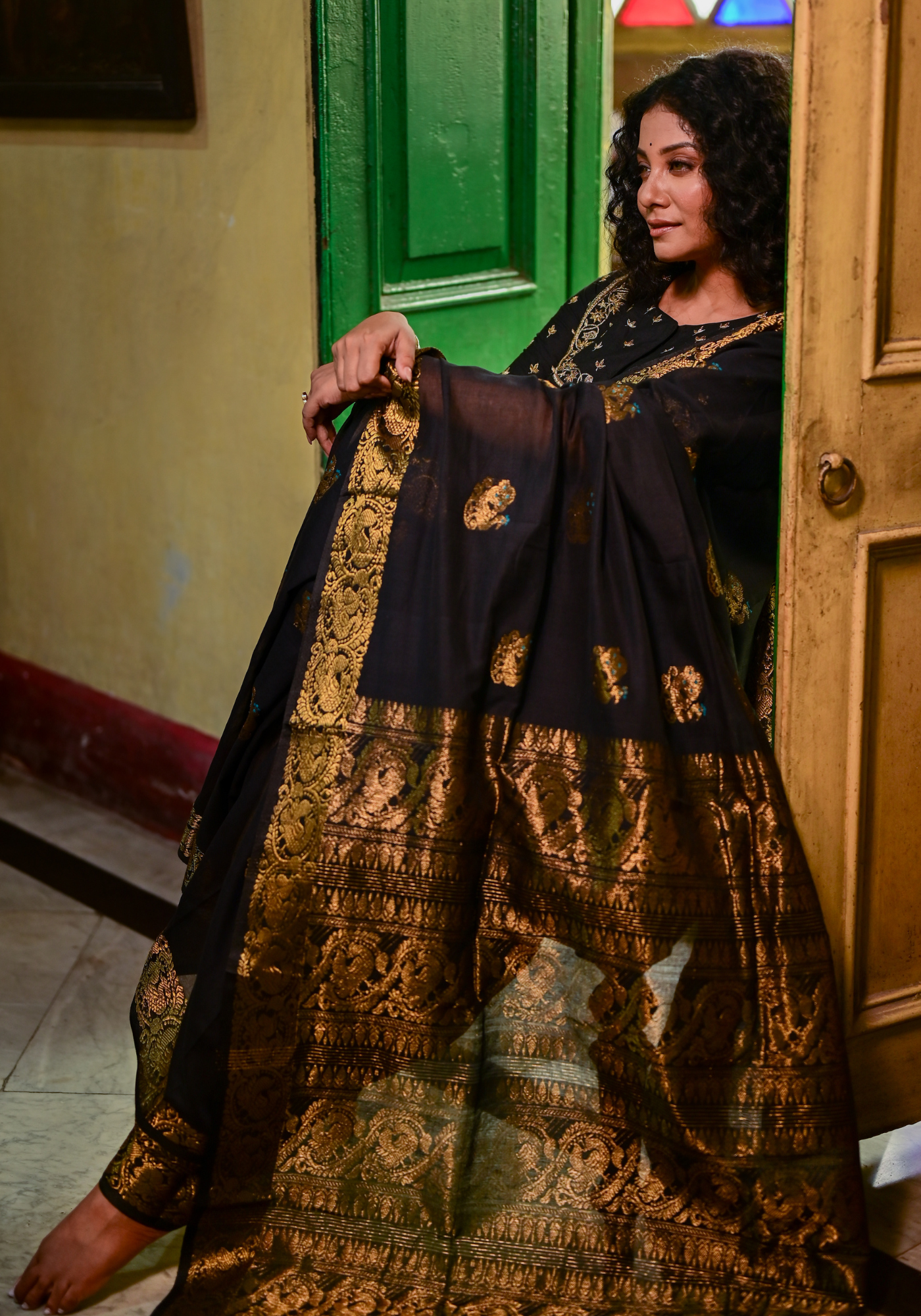 BLACK PEACOCK TANT SAREE