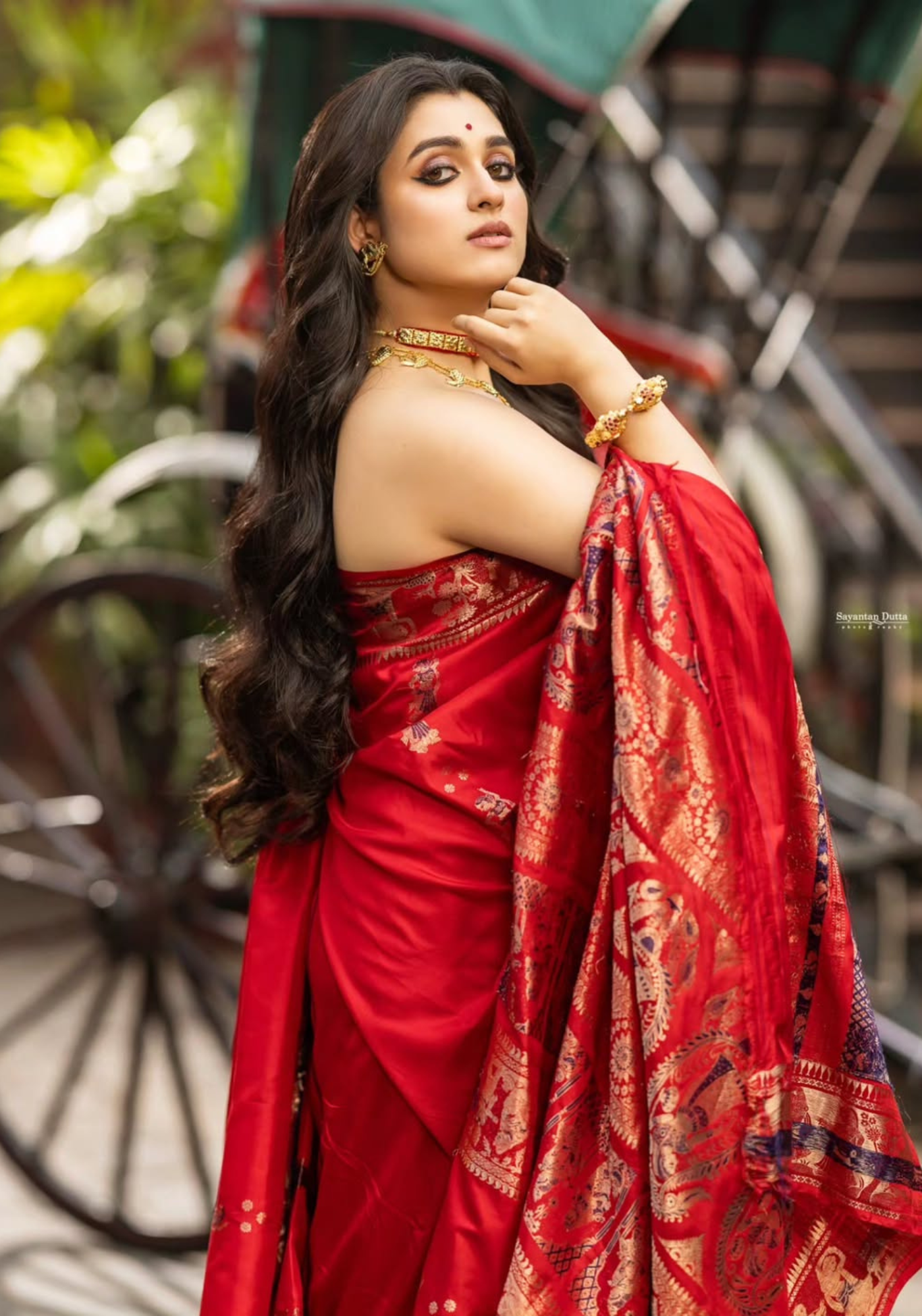 LAAL TUKTUKEY SWARNACHARI SAREE