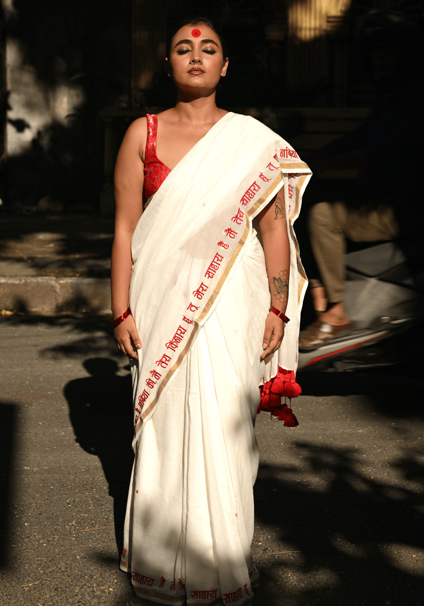 TU DHAAR HAI NADIYA KI SAREE