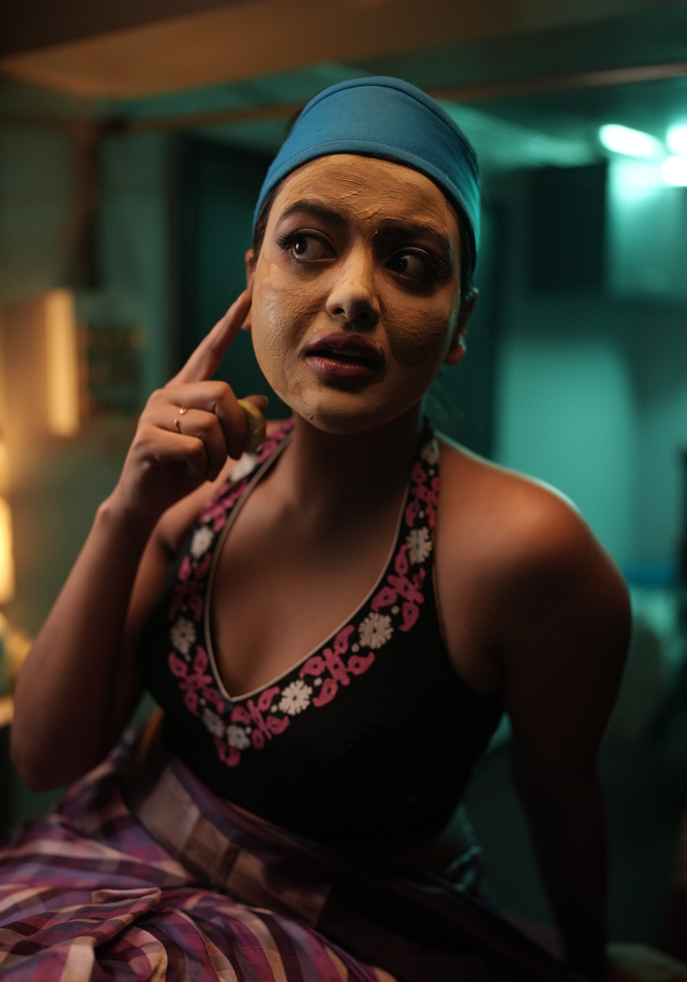 BLACK SONALI JAMDANI HALTER BLOUSE