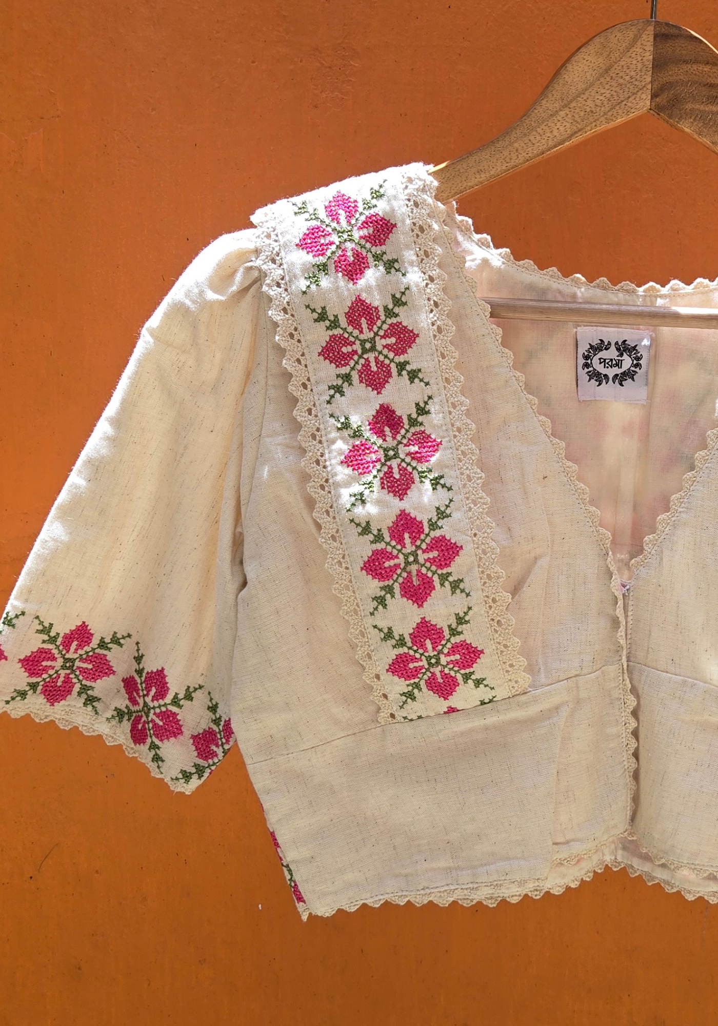 GOLAPI NAYANTARA ASHON BLOUSE