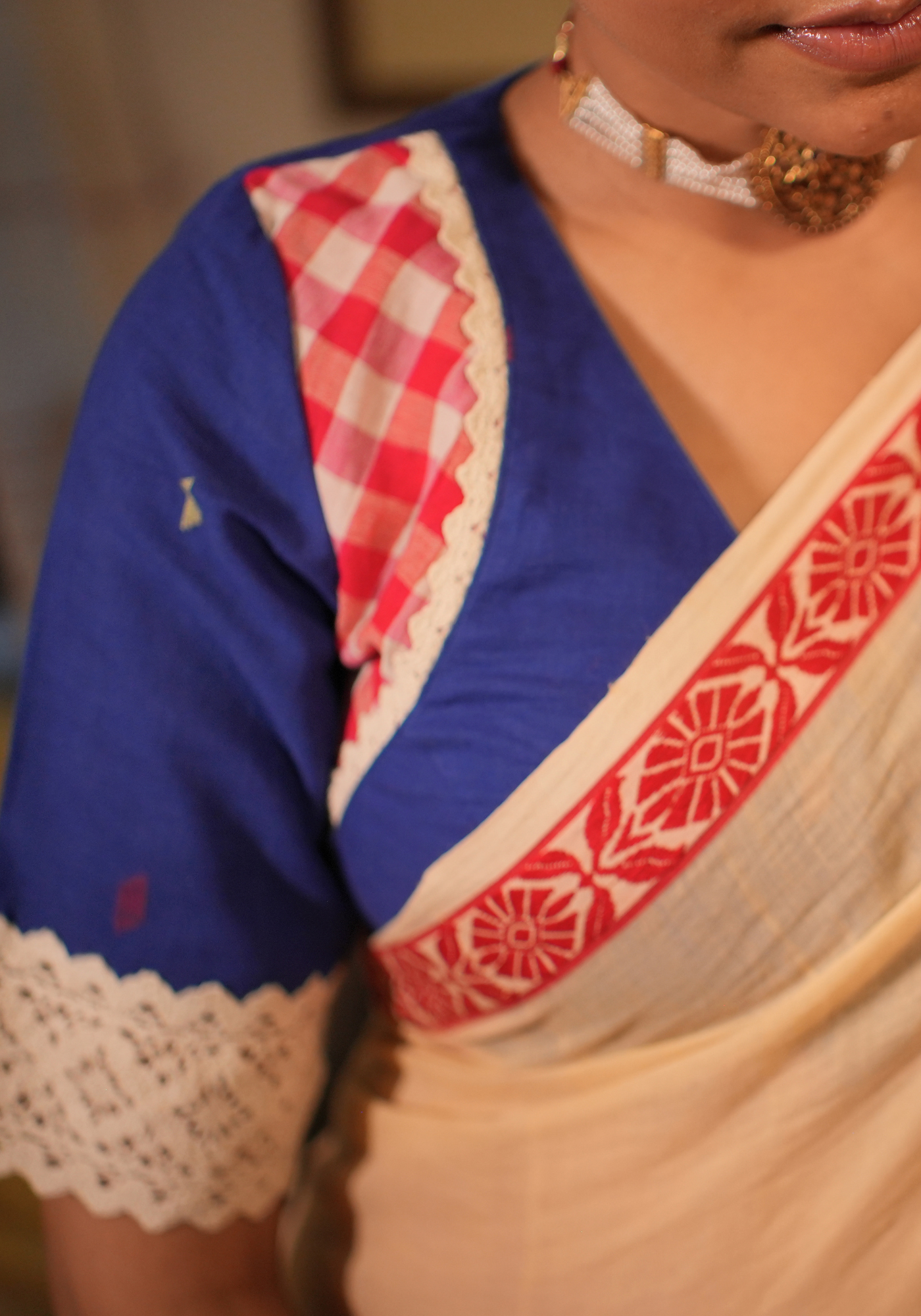 NEEL KOMOL LAAL KOMOL BLOUSE
