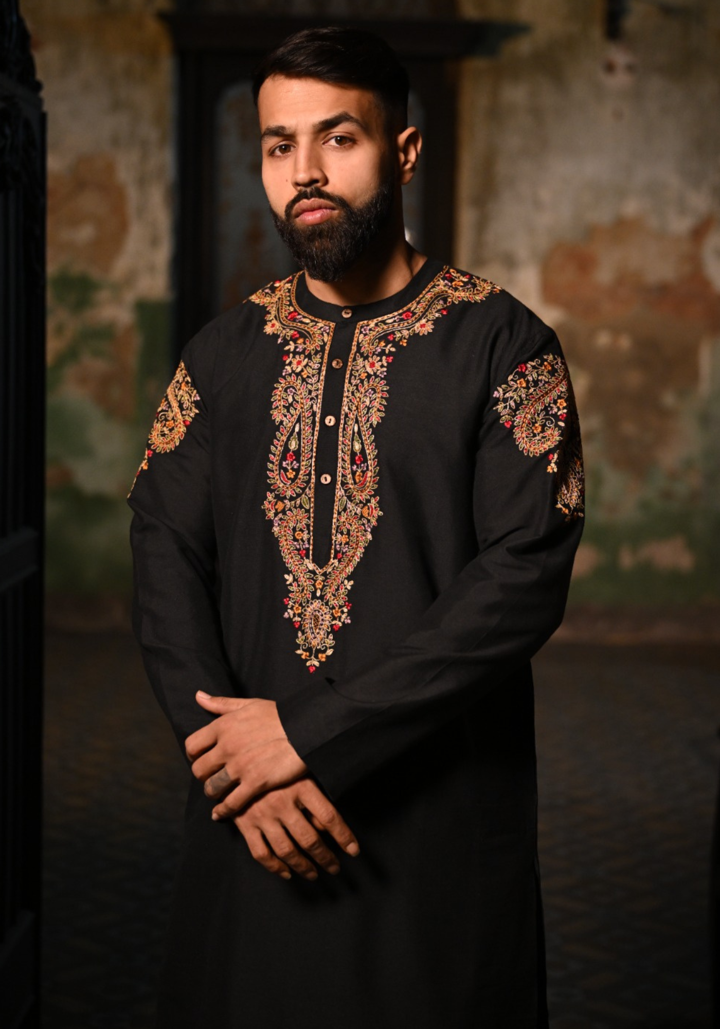 KASHMIRI SHAWL MOTIF BLACK KURTA
