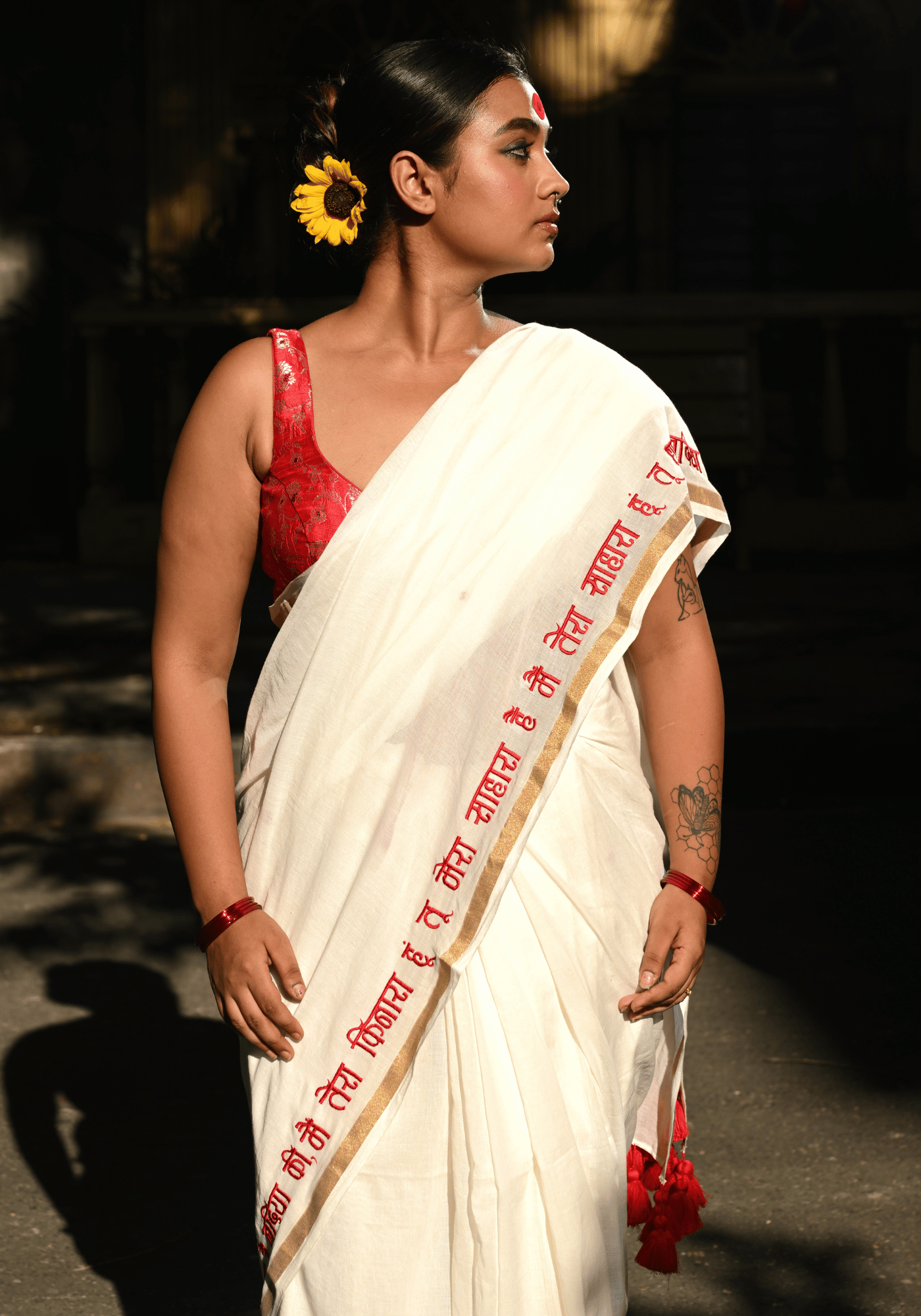 RED BROCADE BHICTORIAS SECRET(SLEEVELESS)