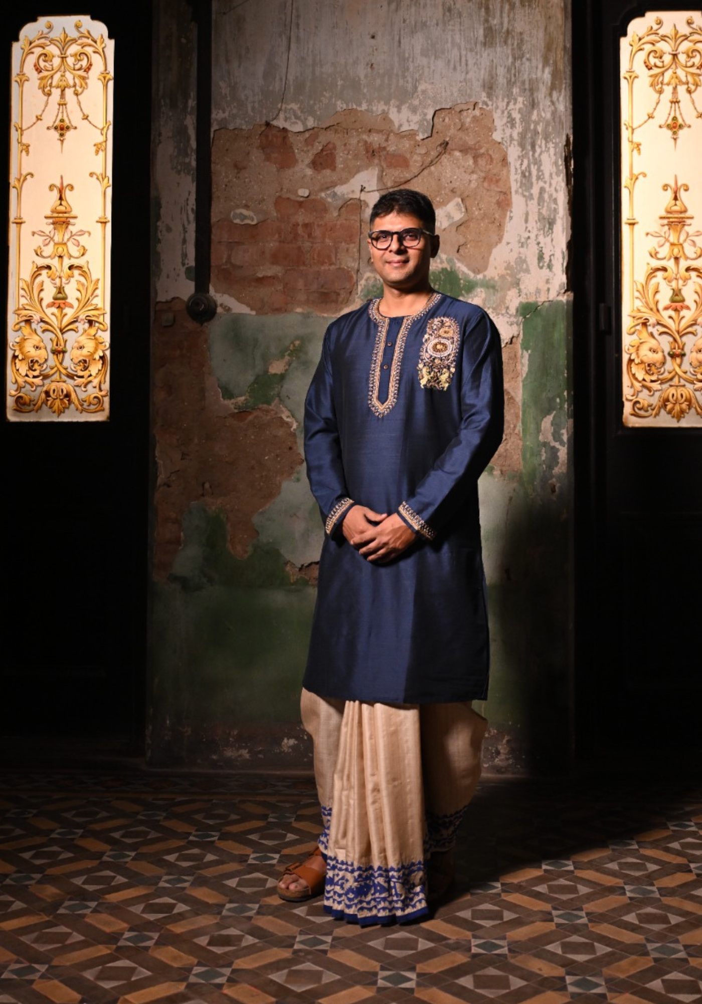 JAMAI BABU TUSSUR DHUTI