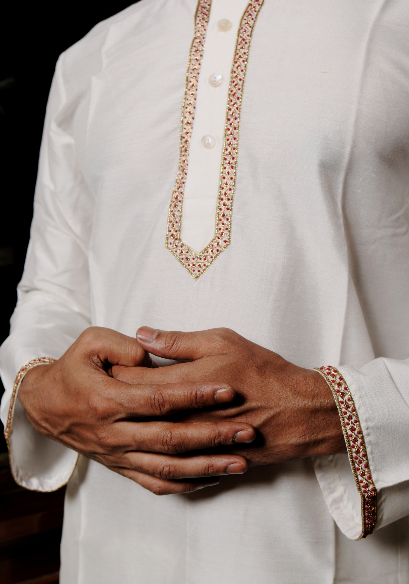 CHITPUR WHITE ZARDOUSI KURTA