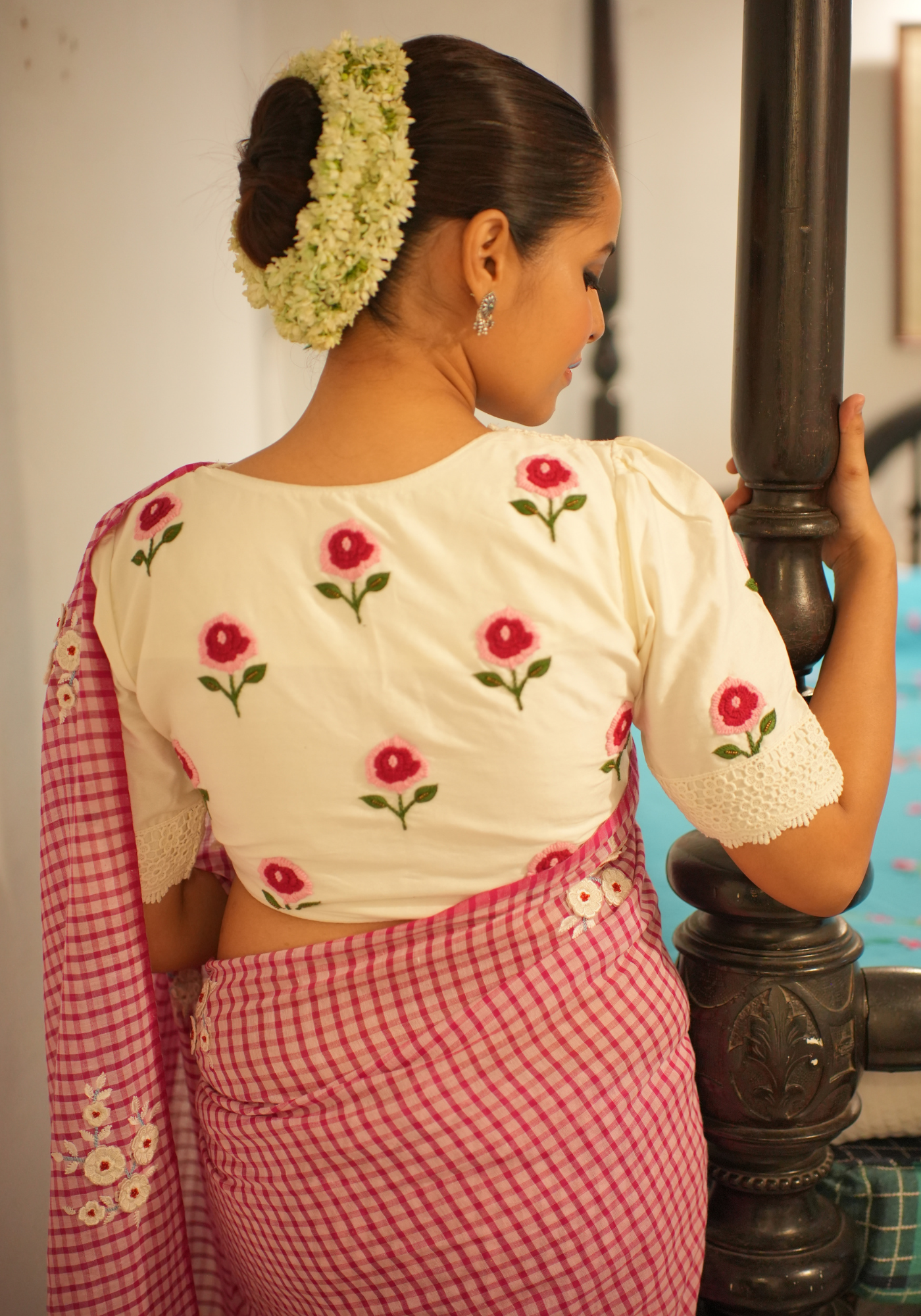 WHITE GULABARI BLOUSE