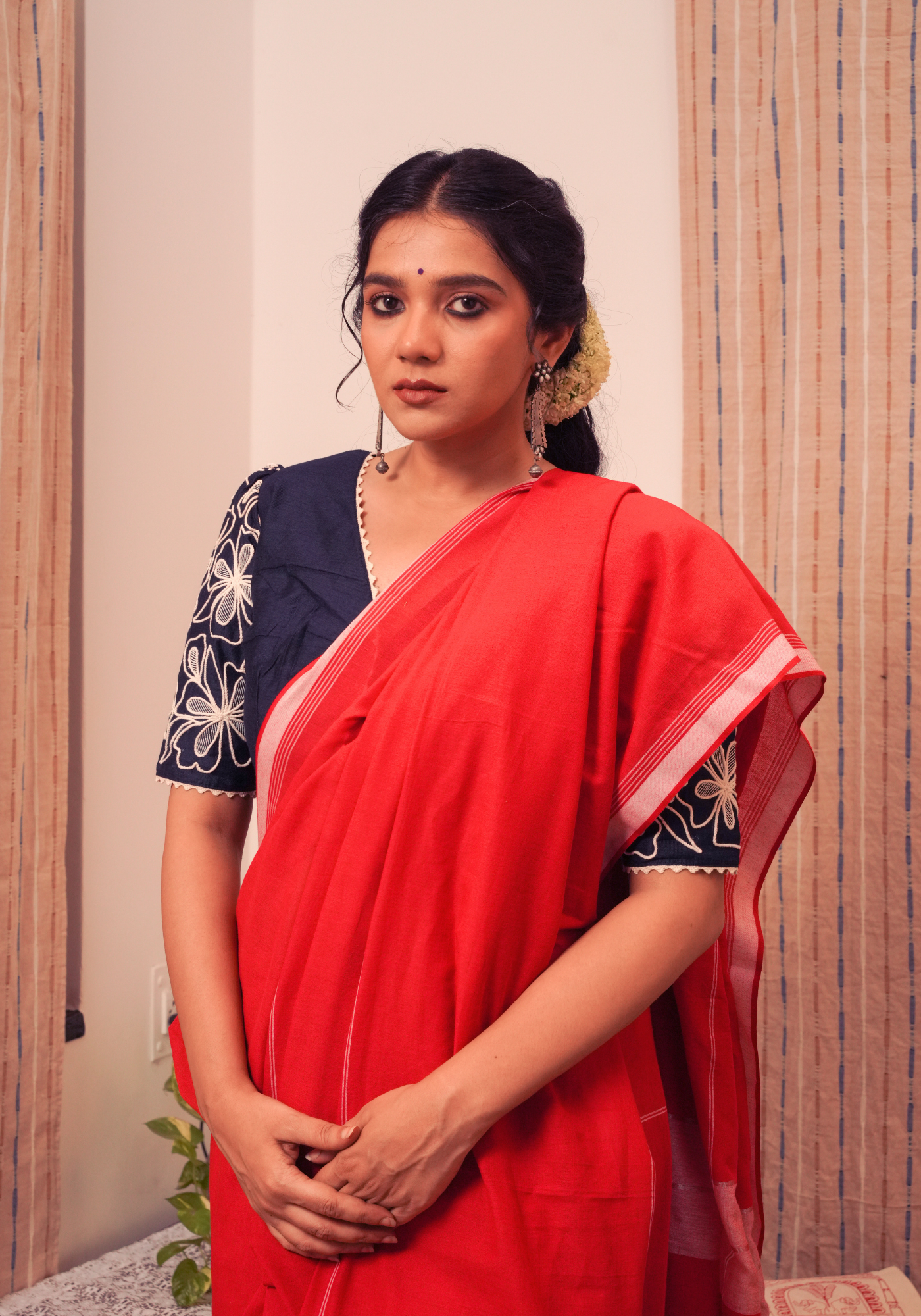 SHARODIYA RED TANT SAREE