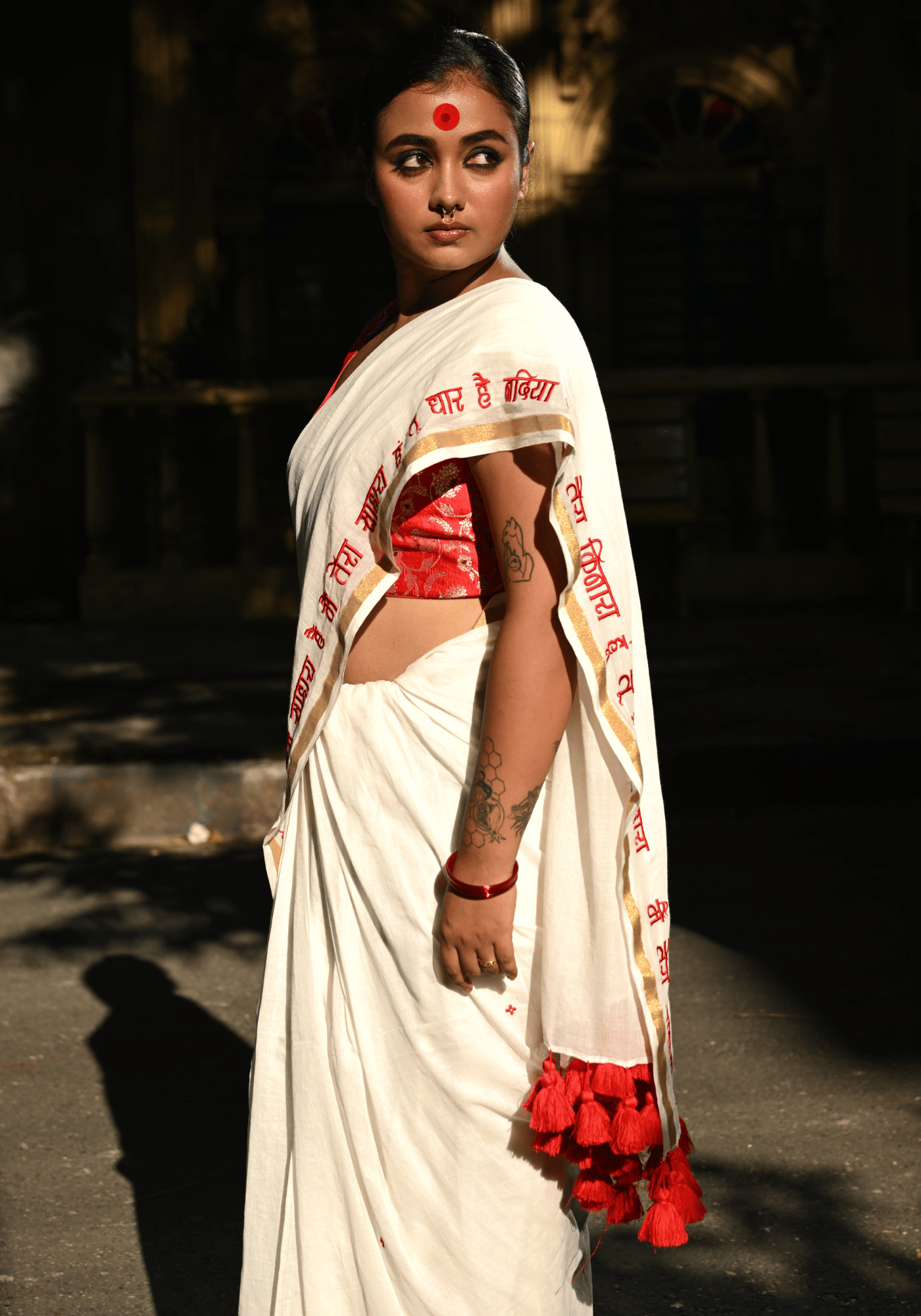 TU DHAAR HAI NADIYA KI SAREE