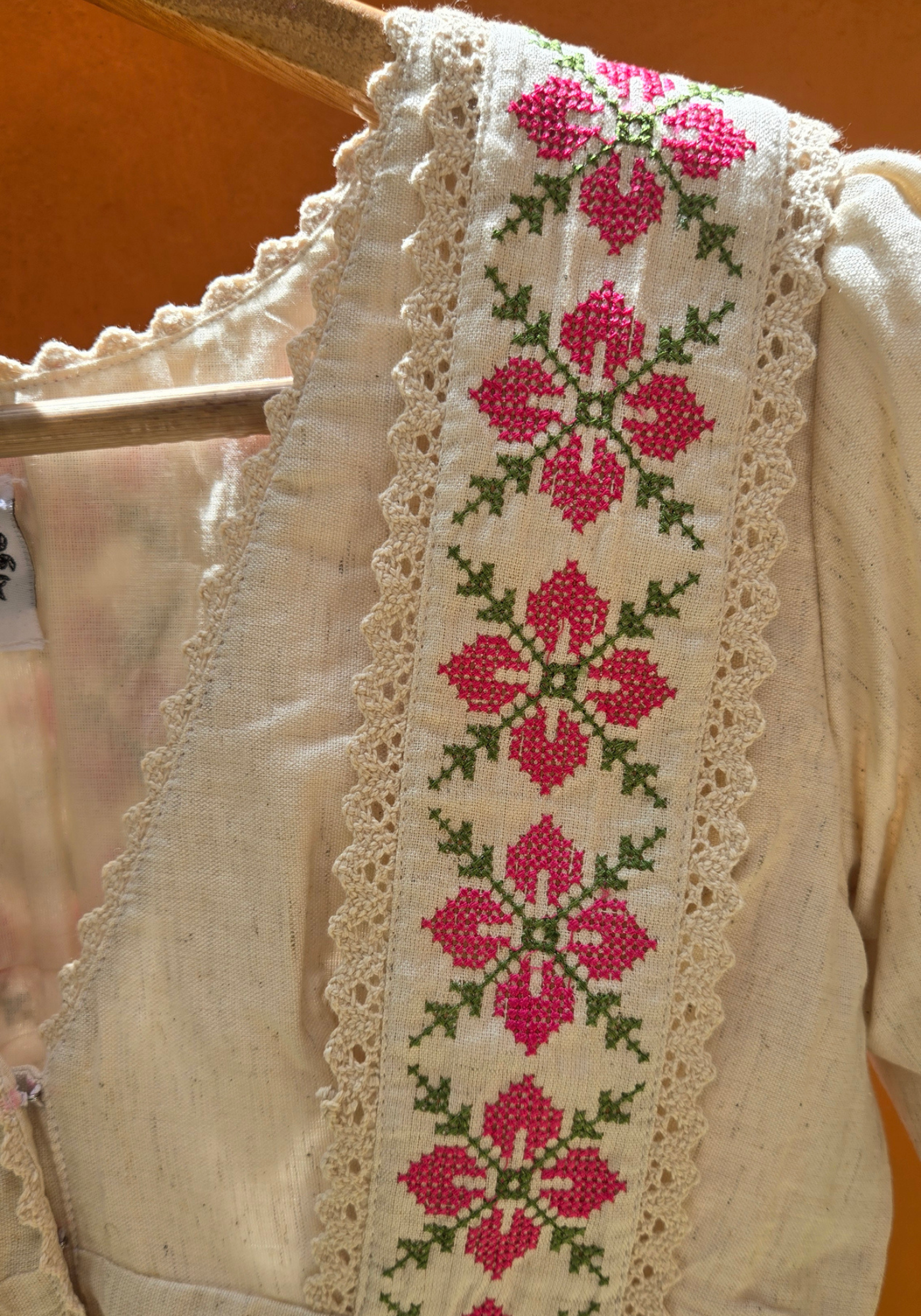 GOLAPI NAYANTARA ASHON BLOUSE