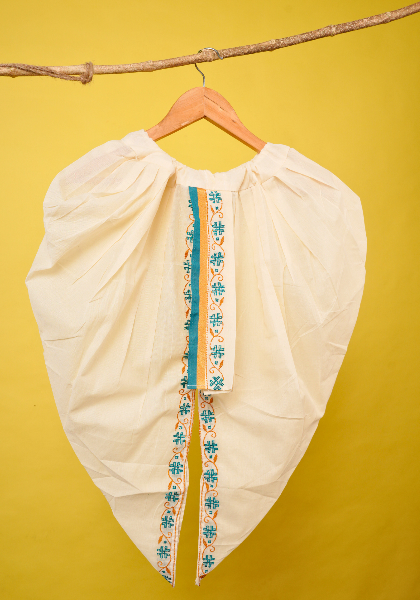 PANNA KURTA DHUTI SET