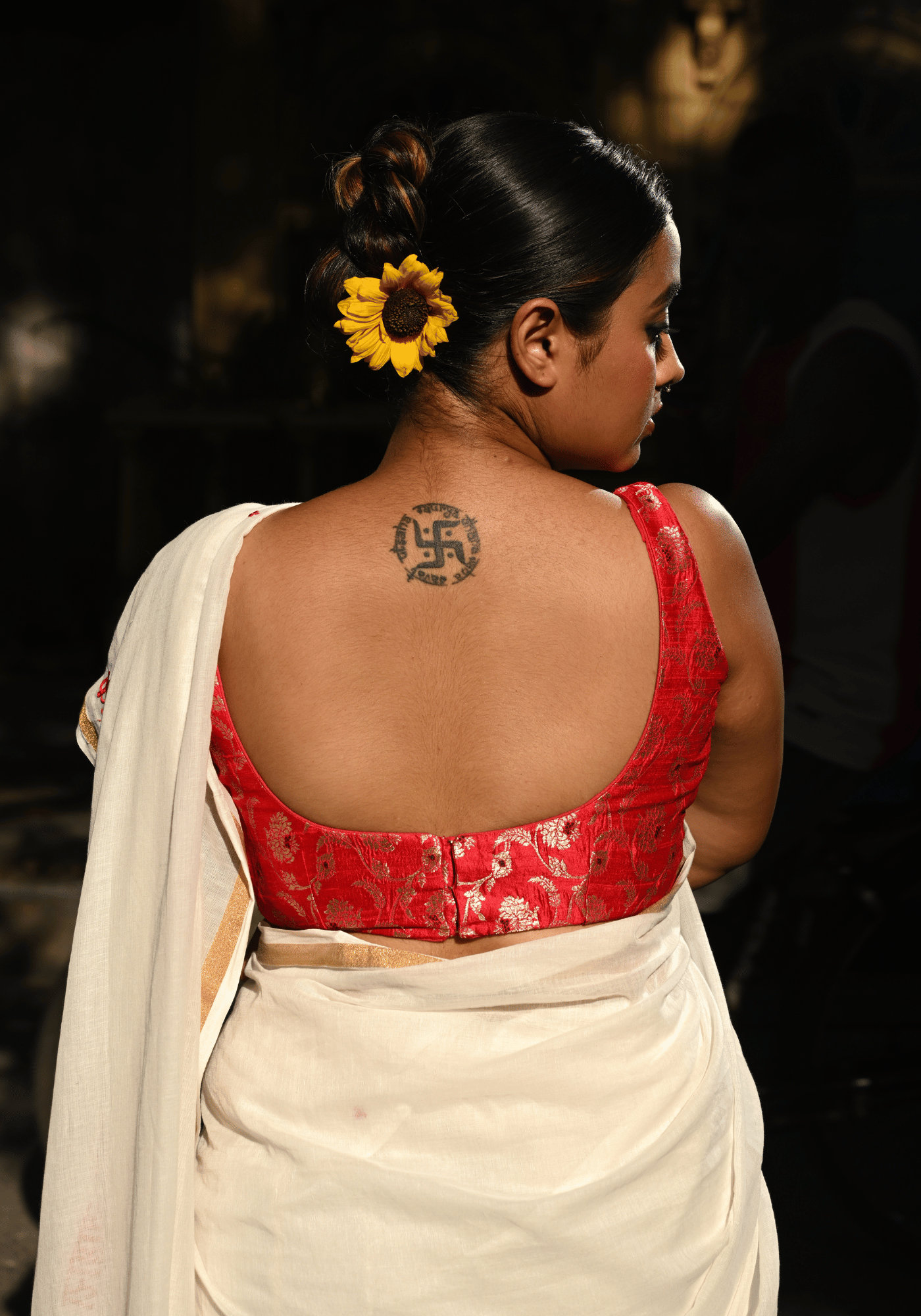RED BROCADE BHICTORIAS SECRET(SLEEVELESS)