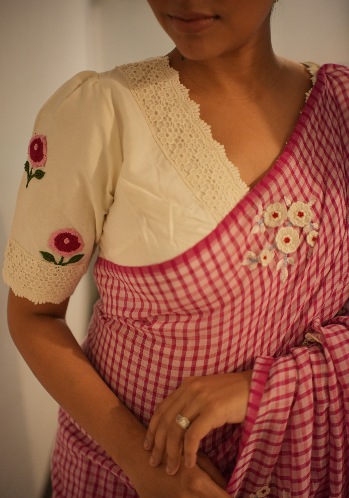WHITE GULABARI BLOUSE