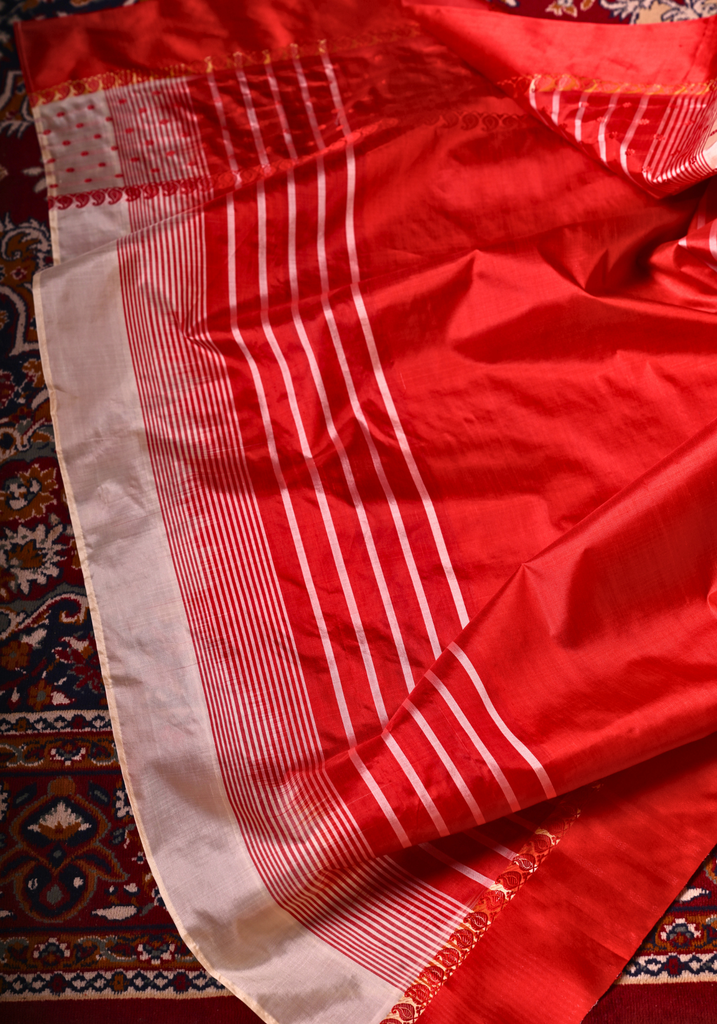 ROKTO SHUBHRA GOROD SILK SAREE