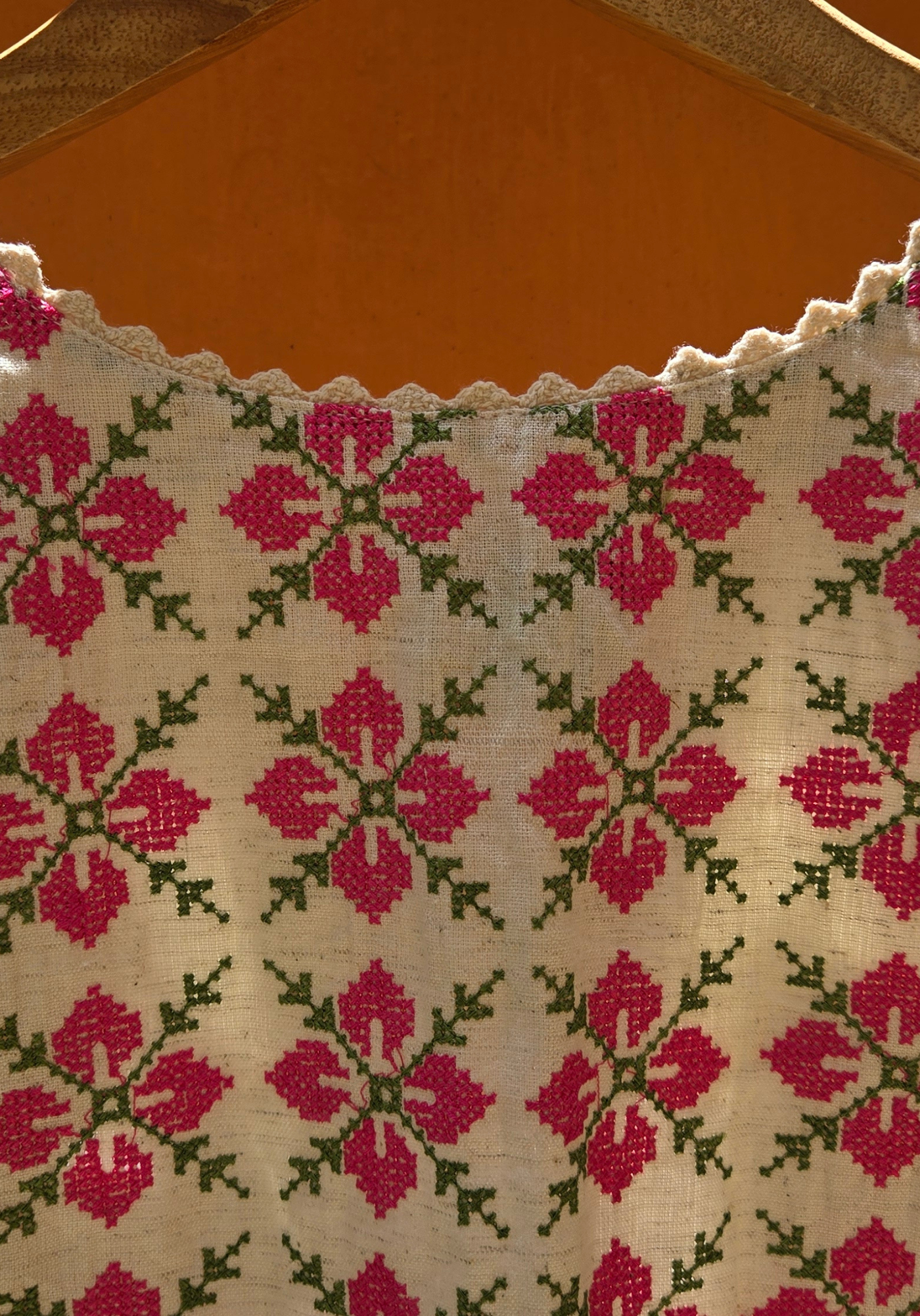 GOLAPI NAYANTARA ASHON BLOUSE