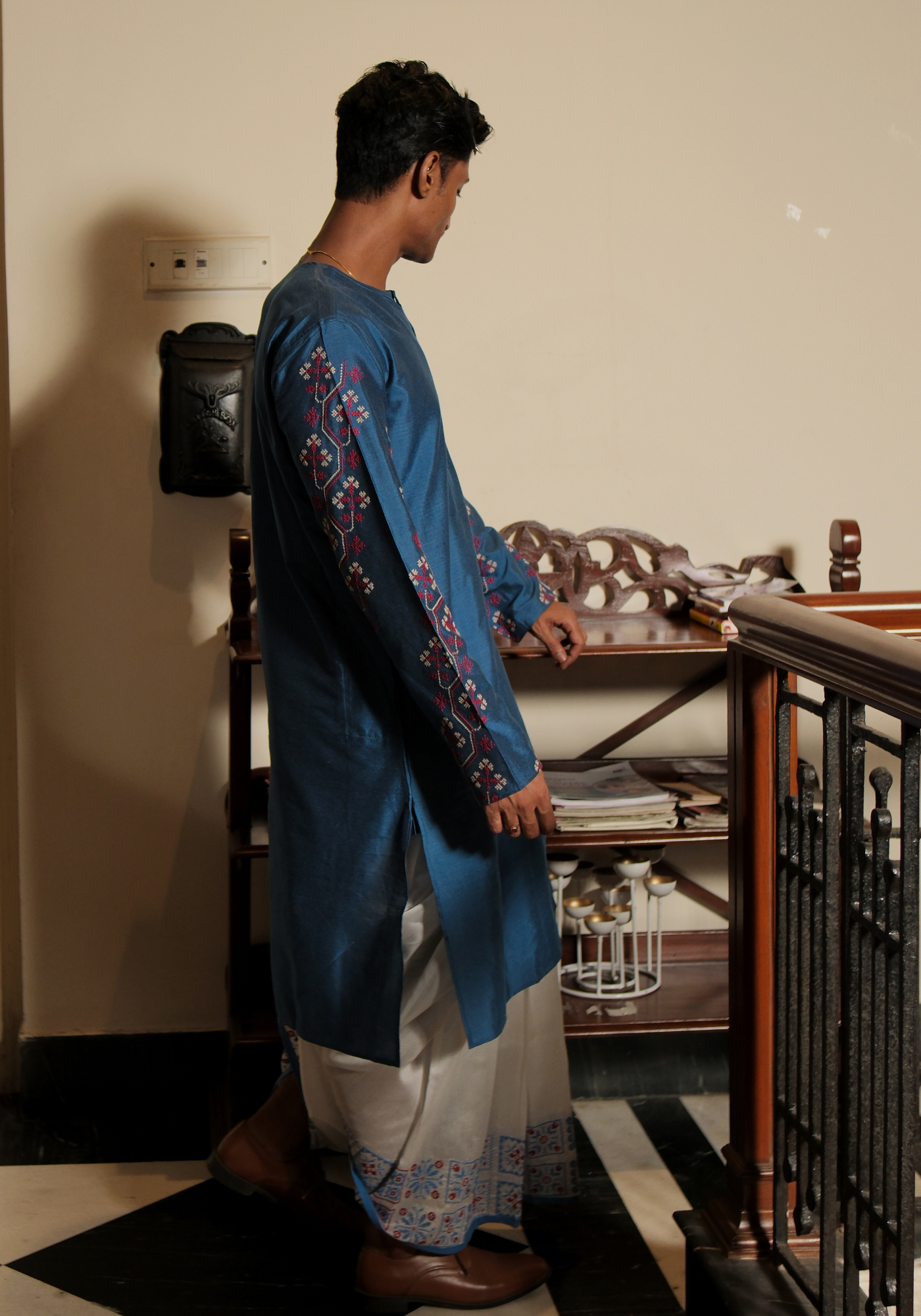 NEEL APARAJITA KURTA