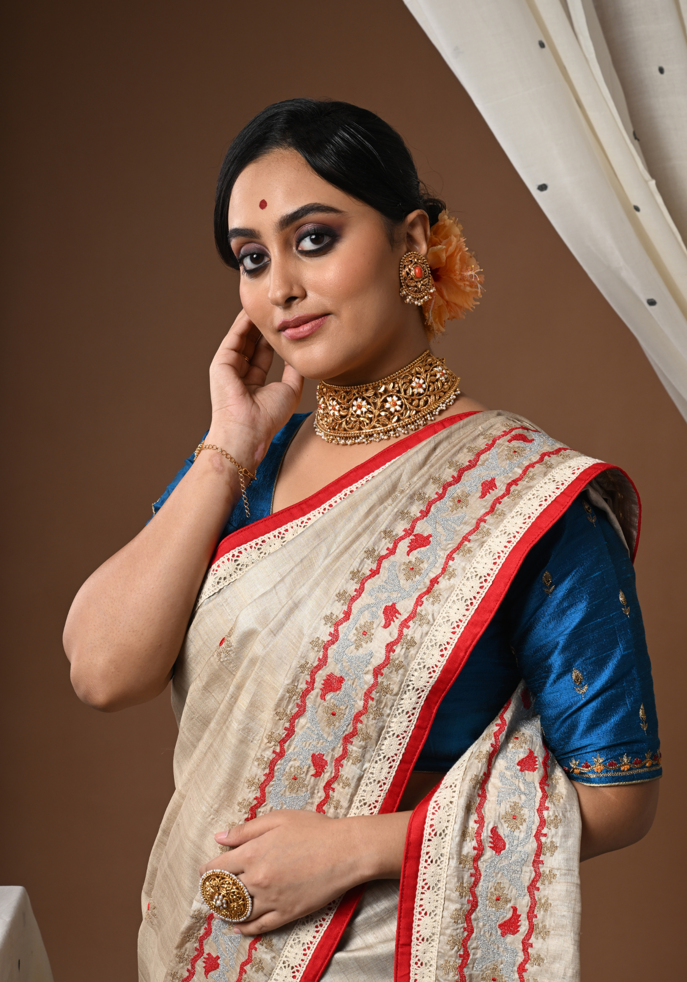 WHITE AND RED KORAT PHOOL SAREE