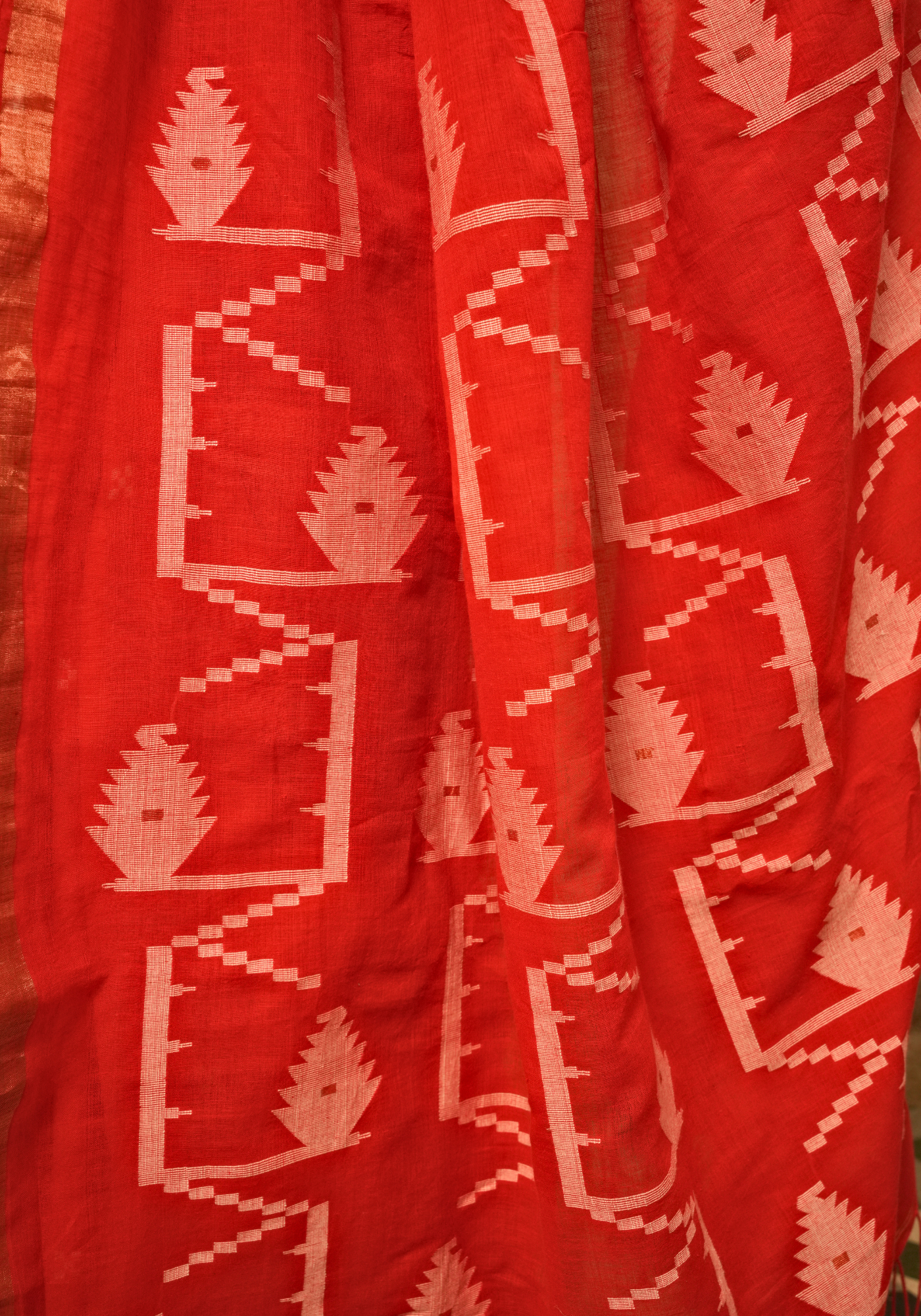 TUKTUKEY LAAL PUJOR JAMDANI SAREE