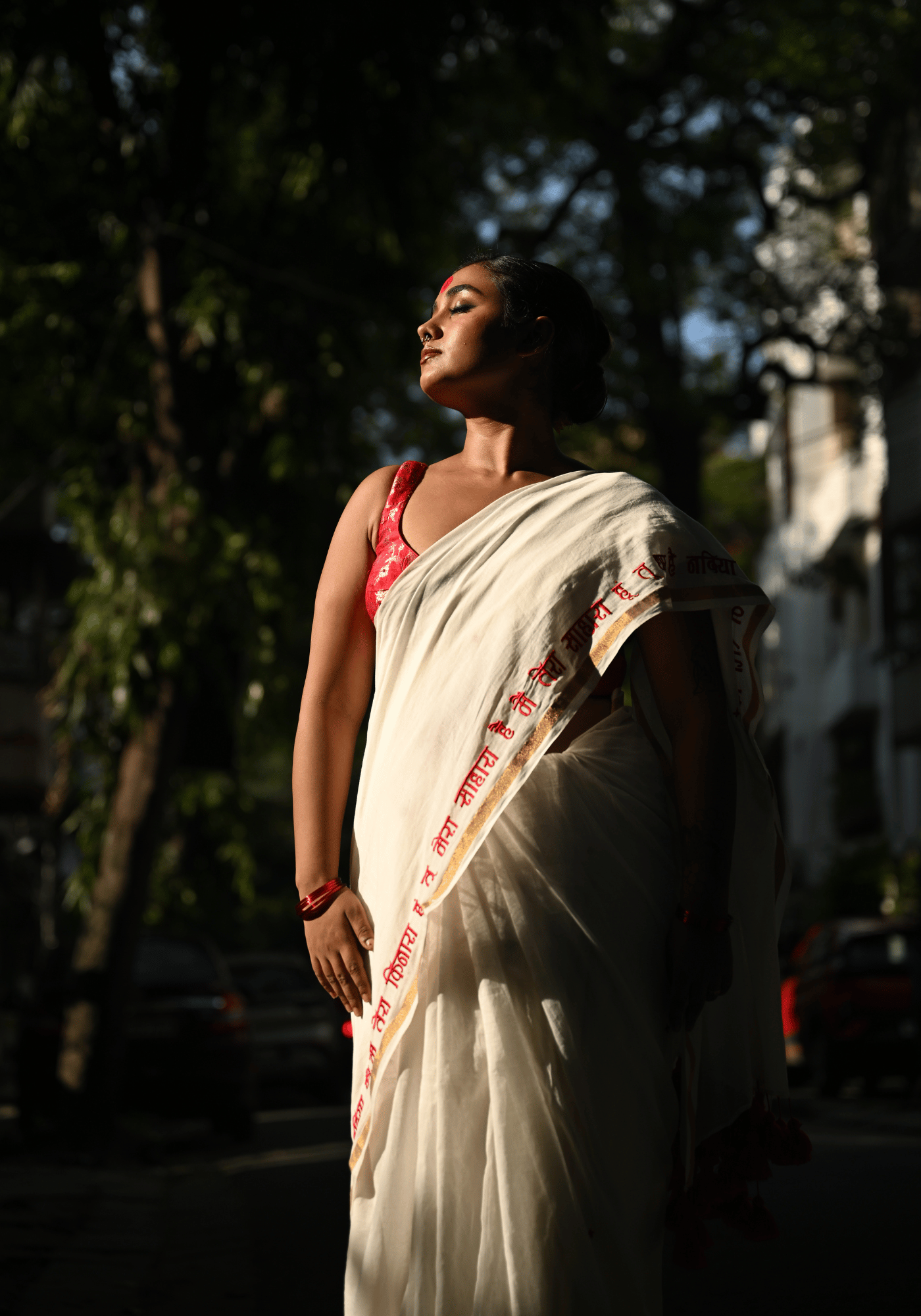 TU DHAAR HAI NADIYA KI SAREE