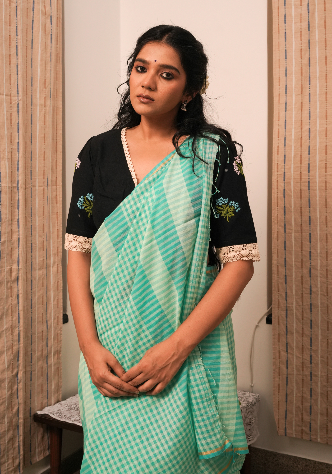 JOLCHOBI CHECK SAREE