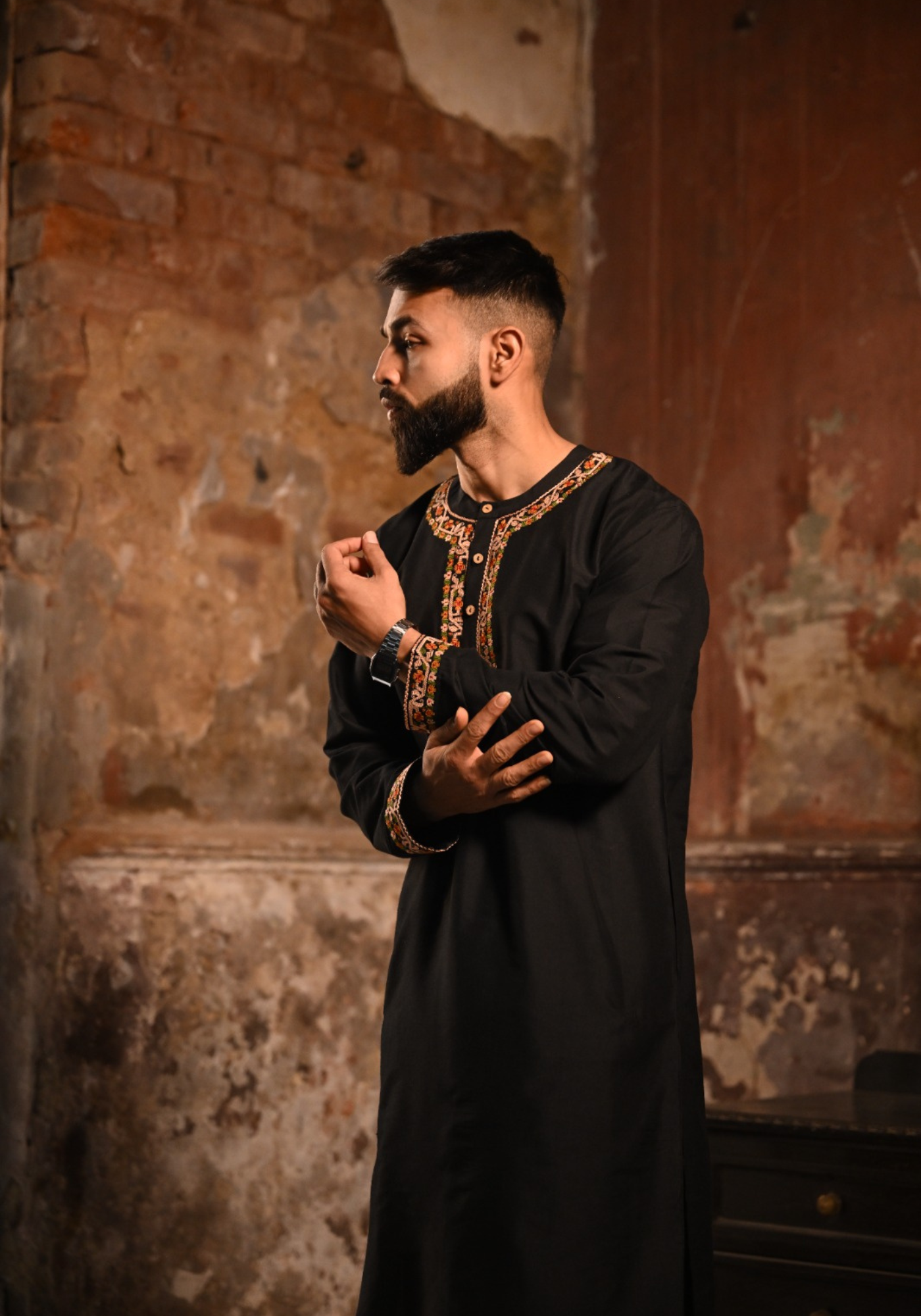 SHANAI JAMDANI PAISLEY BLACK KURTA