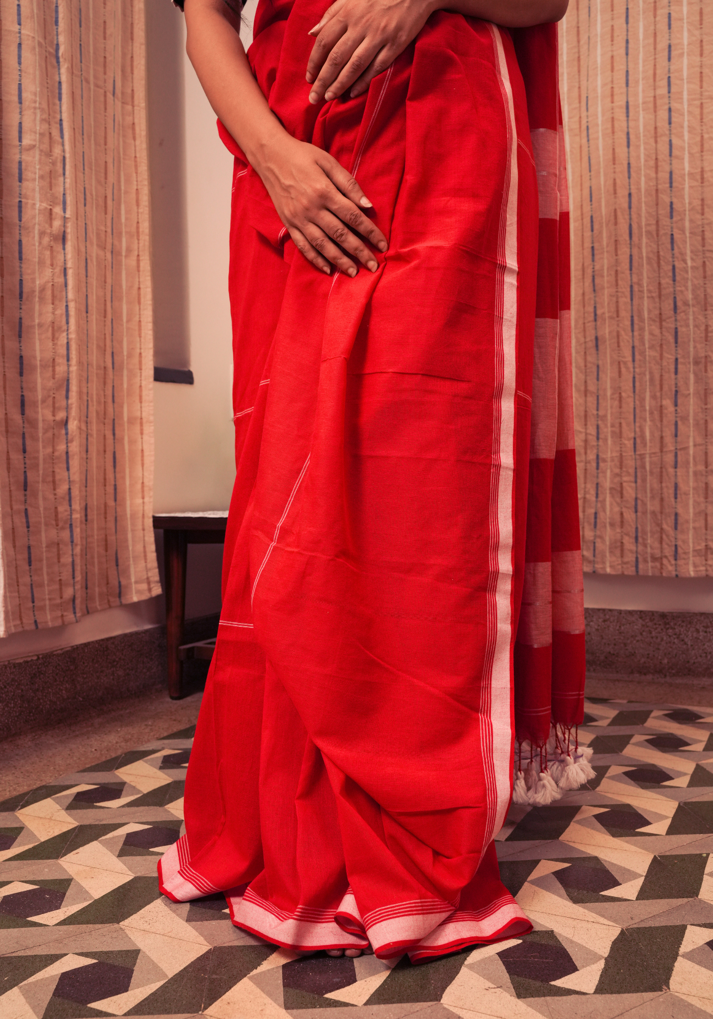 SHARODIYA RED TANT SAREE