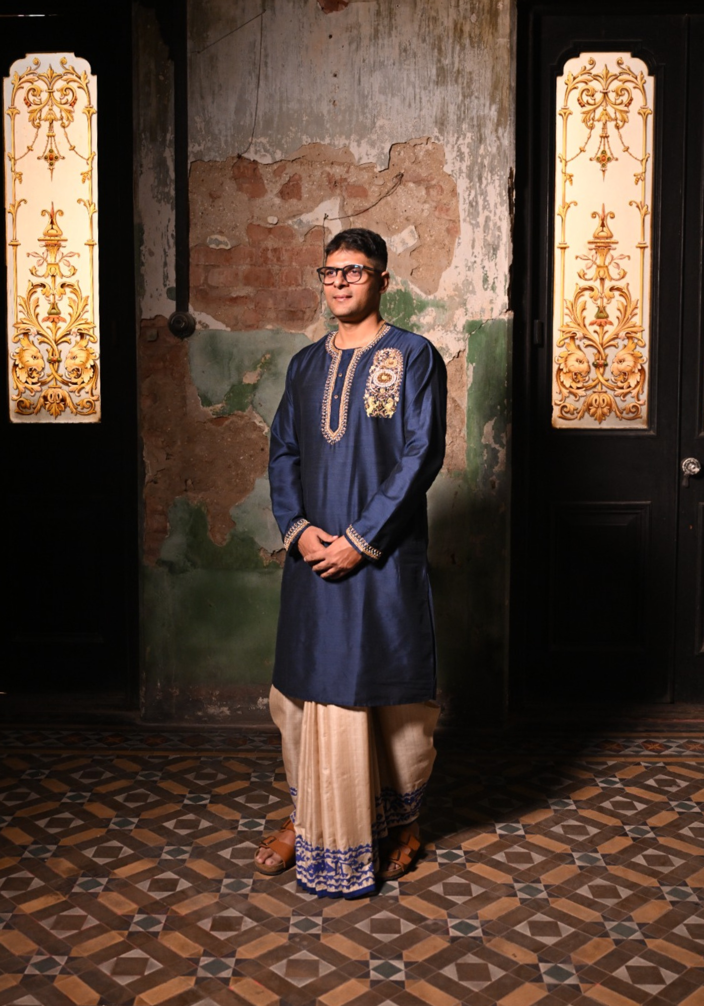 JAMAI BABU TUSSUR DHUTI