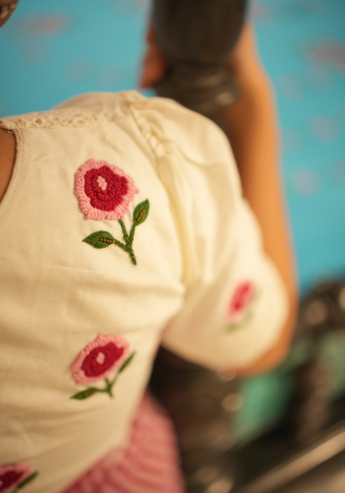 WHITE GULABARI BLOUSE