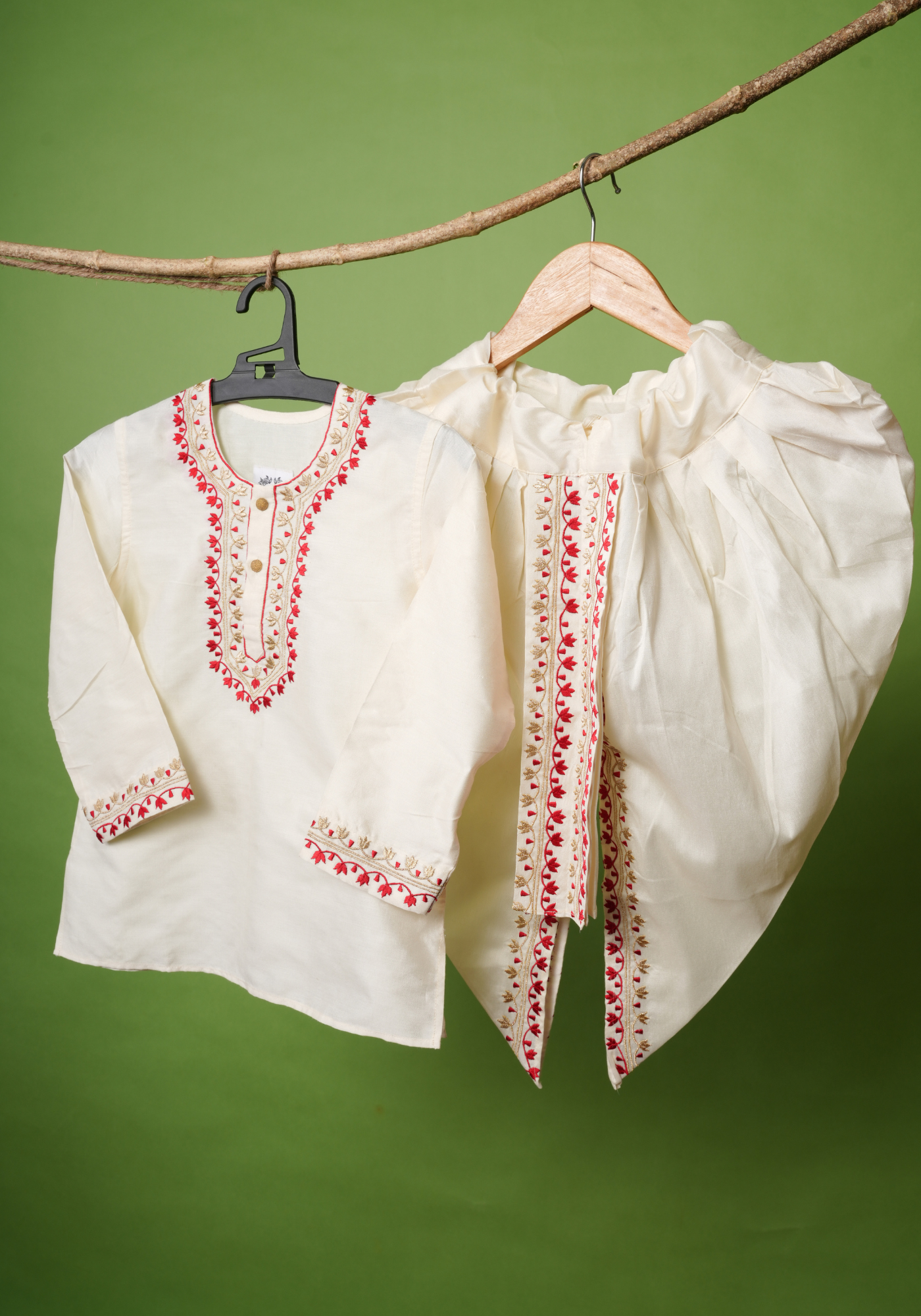 WHITE NOTUN JAMDANI KAJ KURTA DHUTI SET