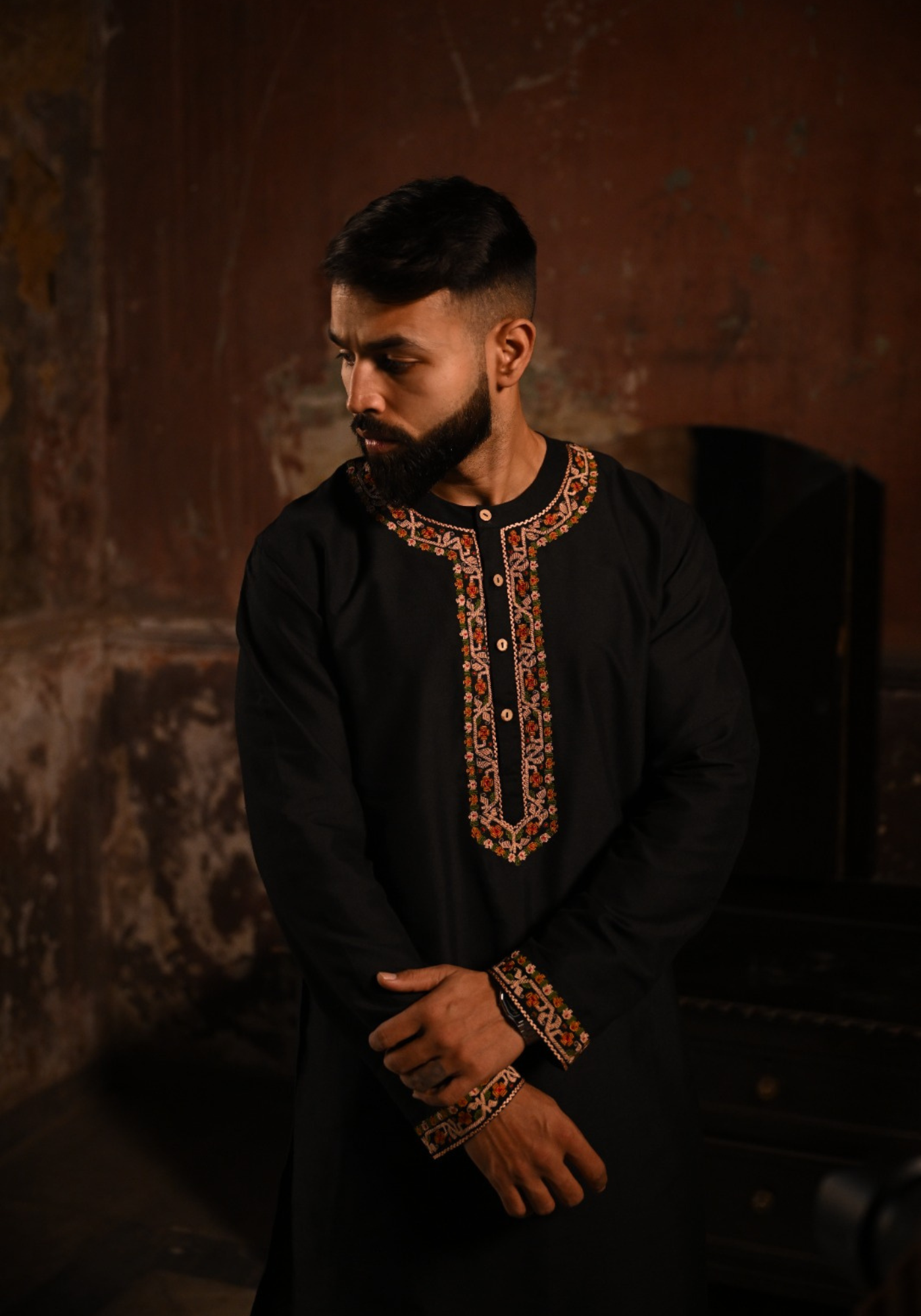 SHANAI JAMDANI PAISLEY BLACK KURTA