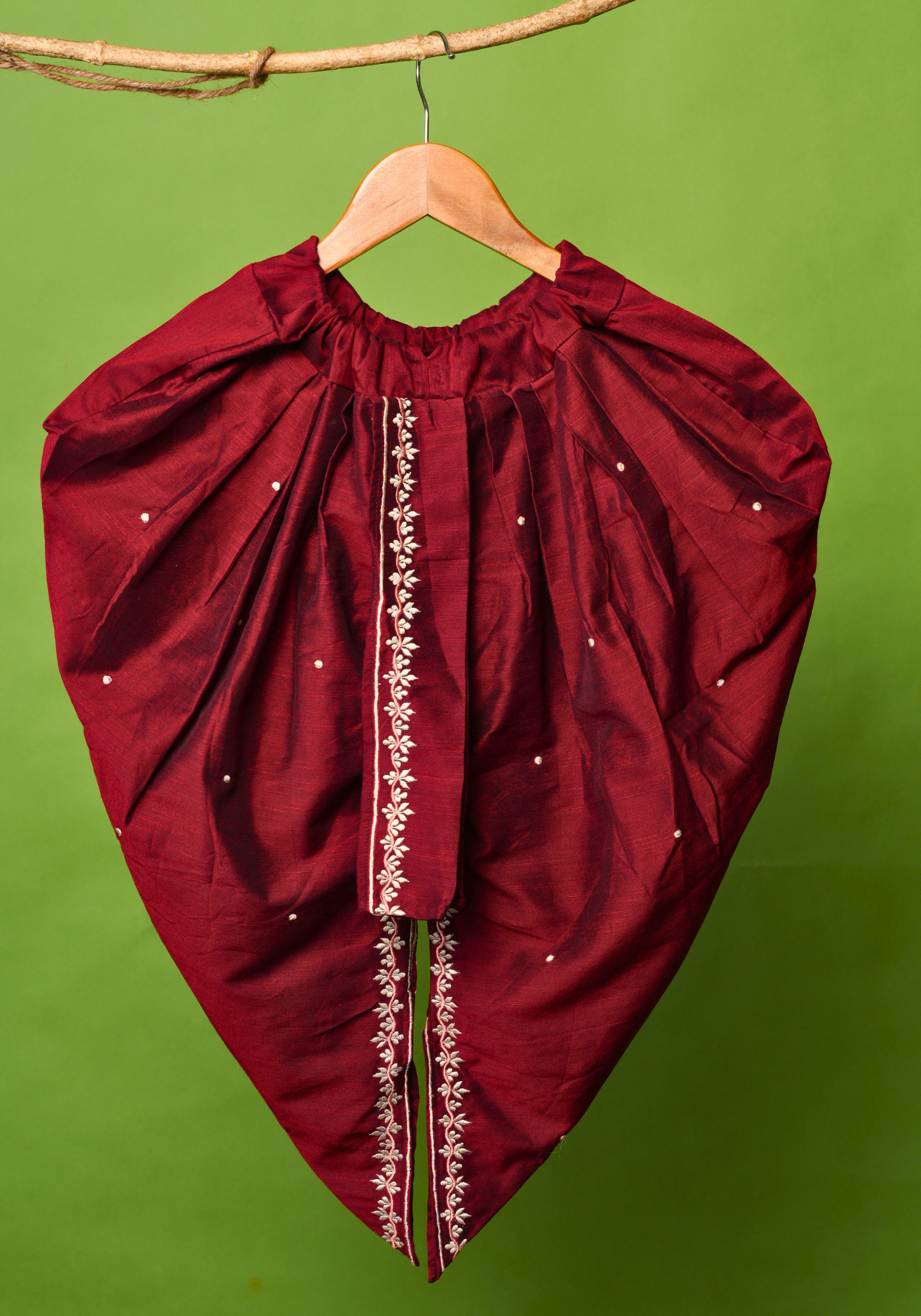 DUDHEY AALTA PAISLEY KURTA DHUTI SET