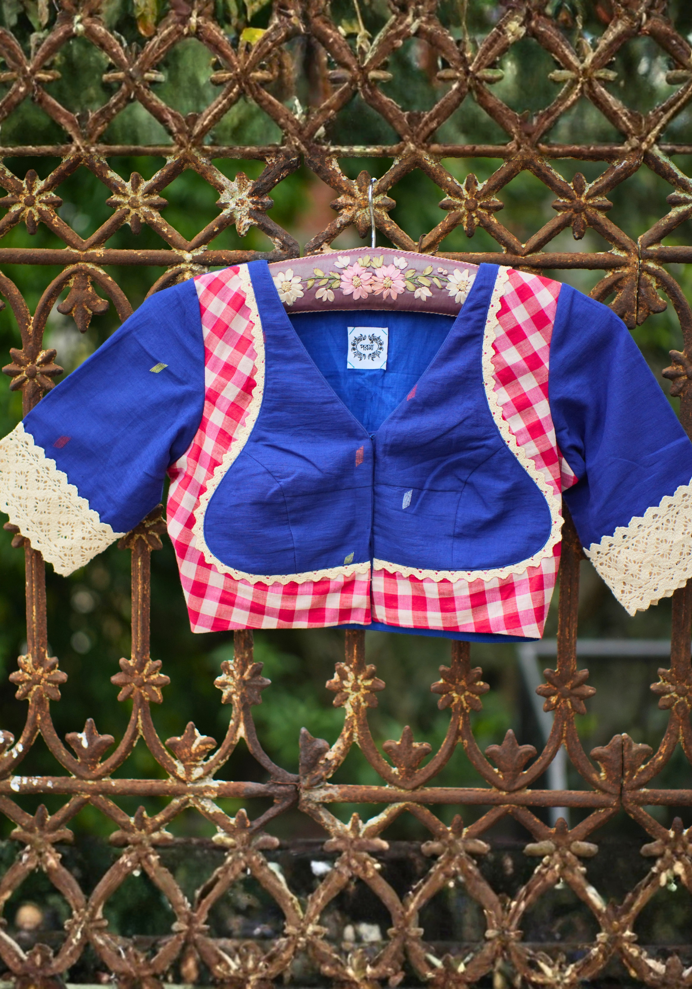 NEEL KOMOL LAAL KOMOL BLOUSE