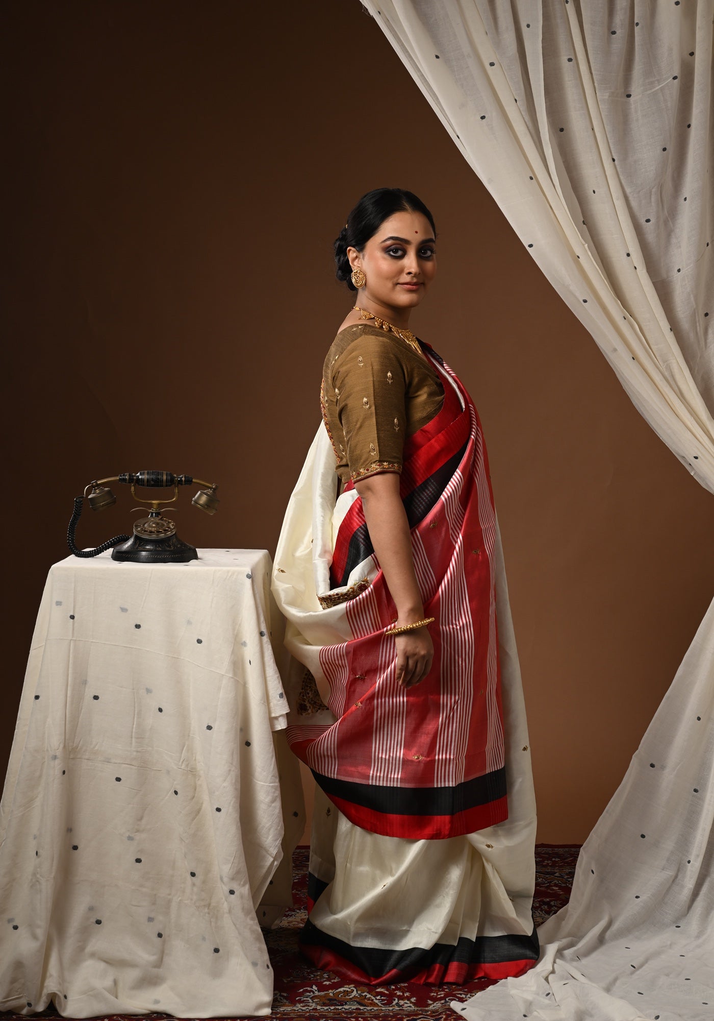 MATTE GOLD BIG BALUCHARI KOLKA BLOUSE