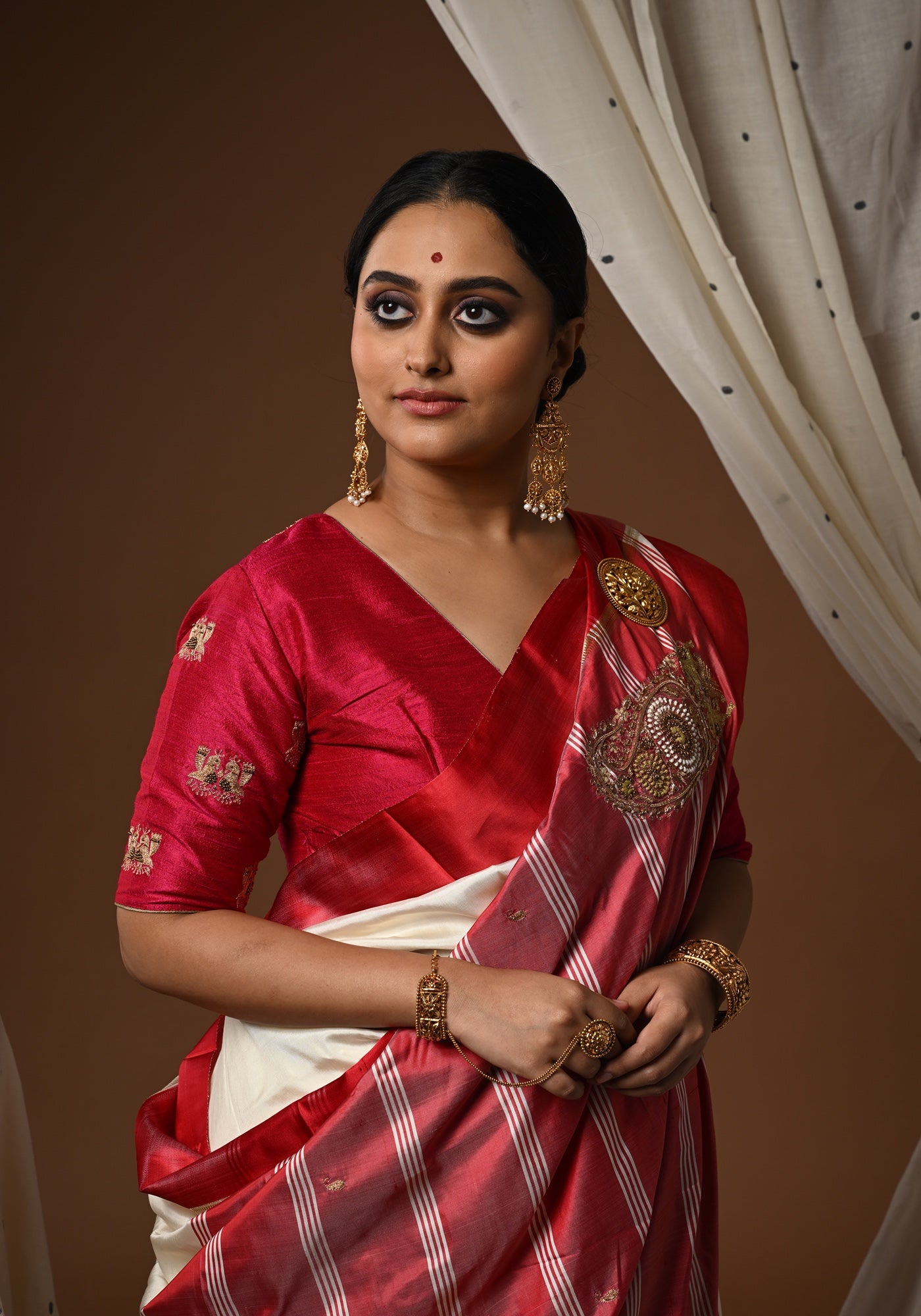 LION PAISLEY LAAL PAAR GOROD SAREE