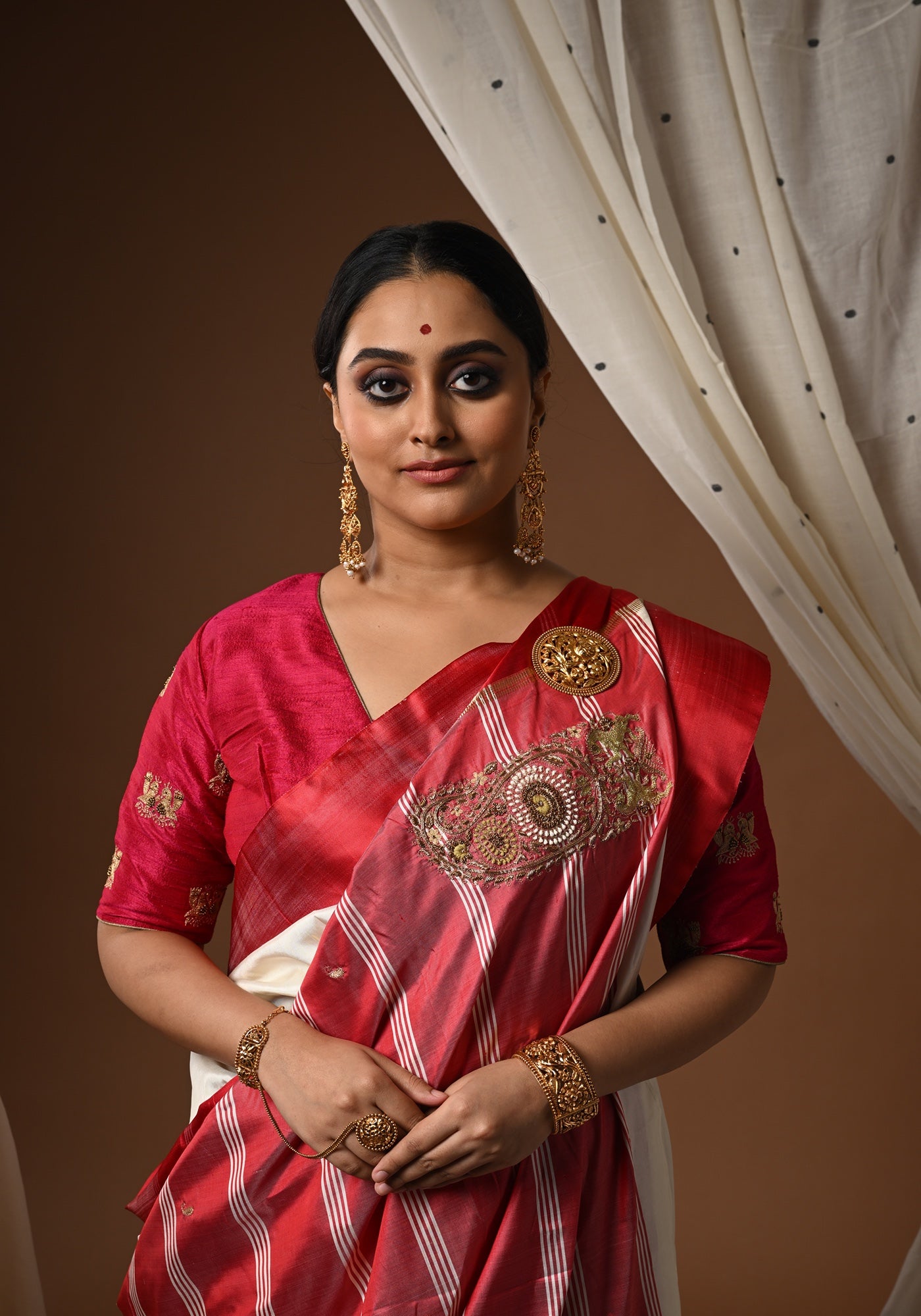 LION PAISLEY LAAL PAAR GOROD SAREE
