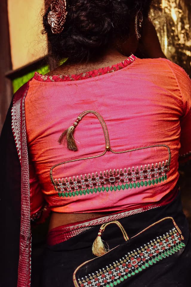 BLACK MANGALGIRI RUBI EMERALD NECKLACE (SAREE)
