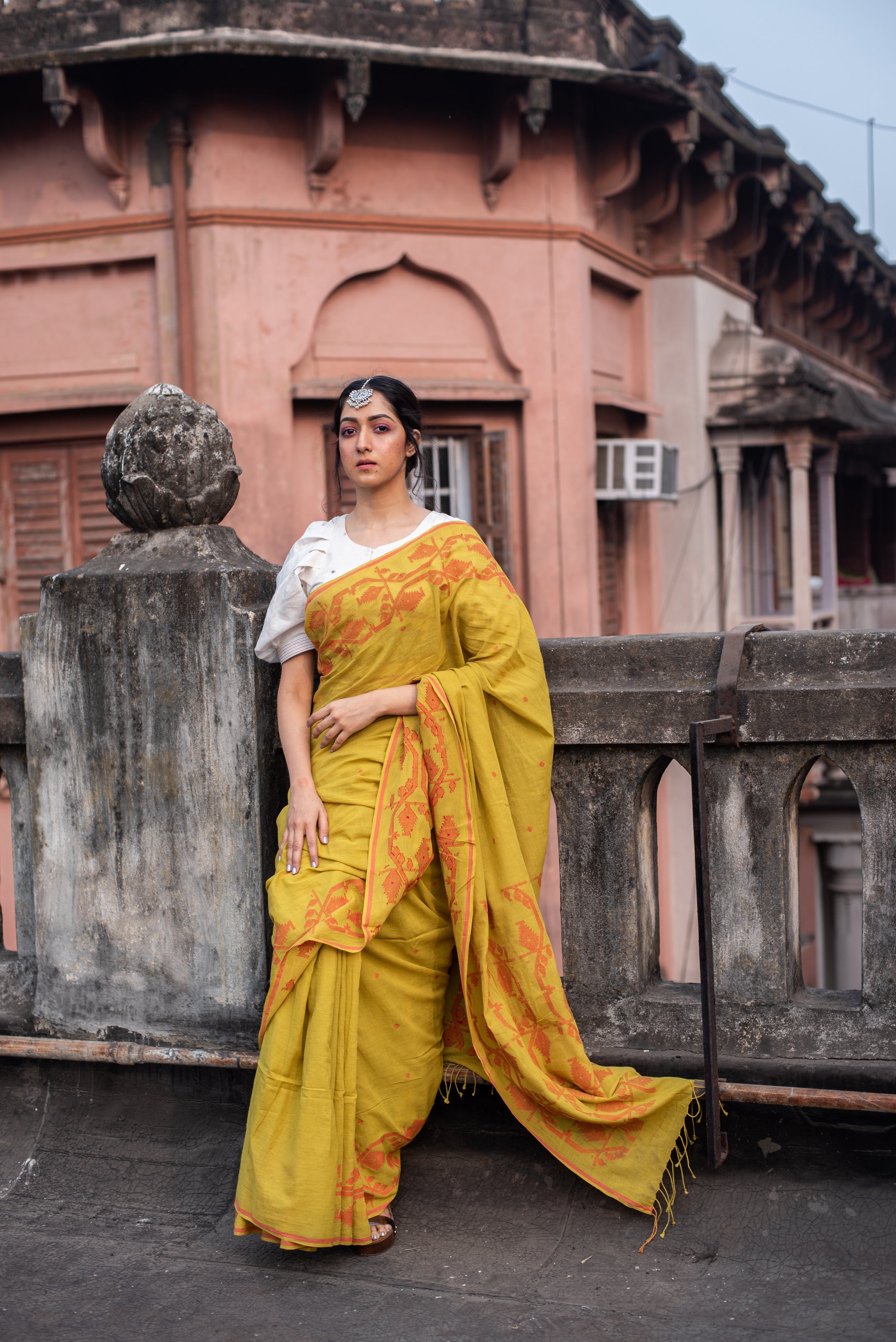 SADHNA CHNDERI SILK WHITE SAREE – Sadhna - A Women's Handicraft Enterprise